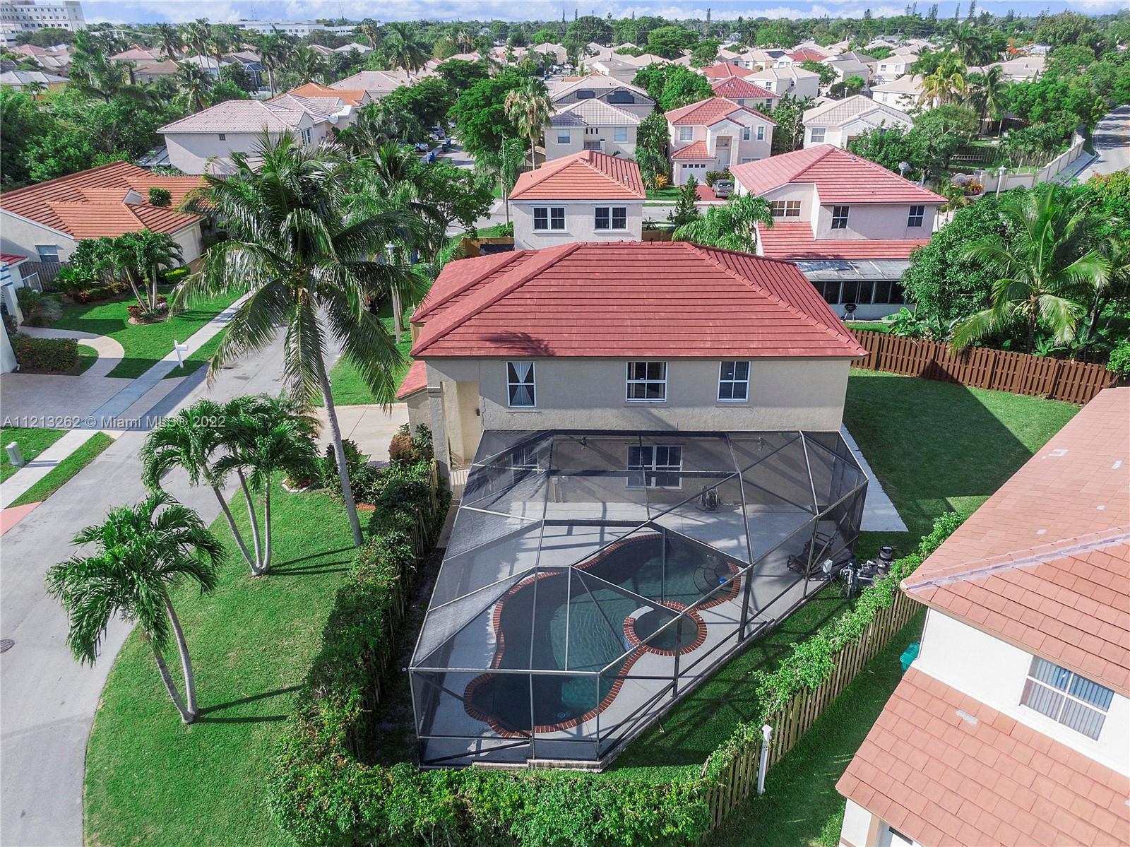 CORAL BAY - Residential