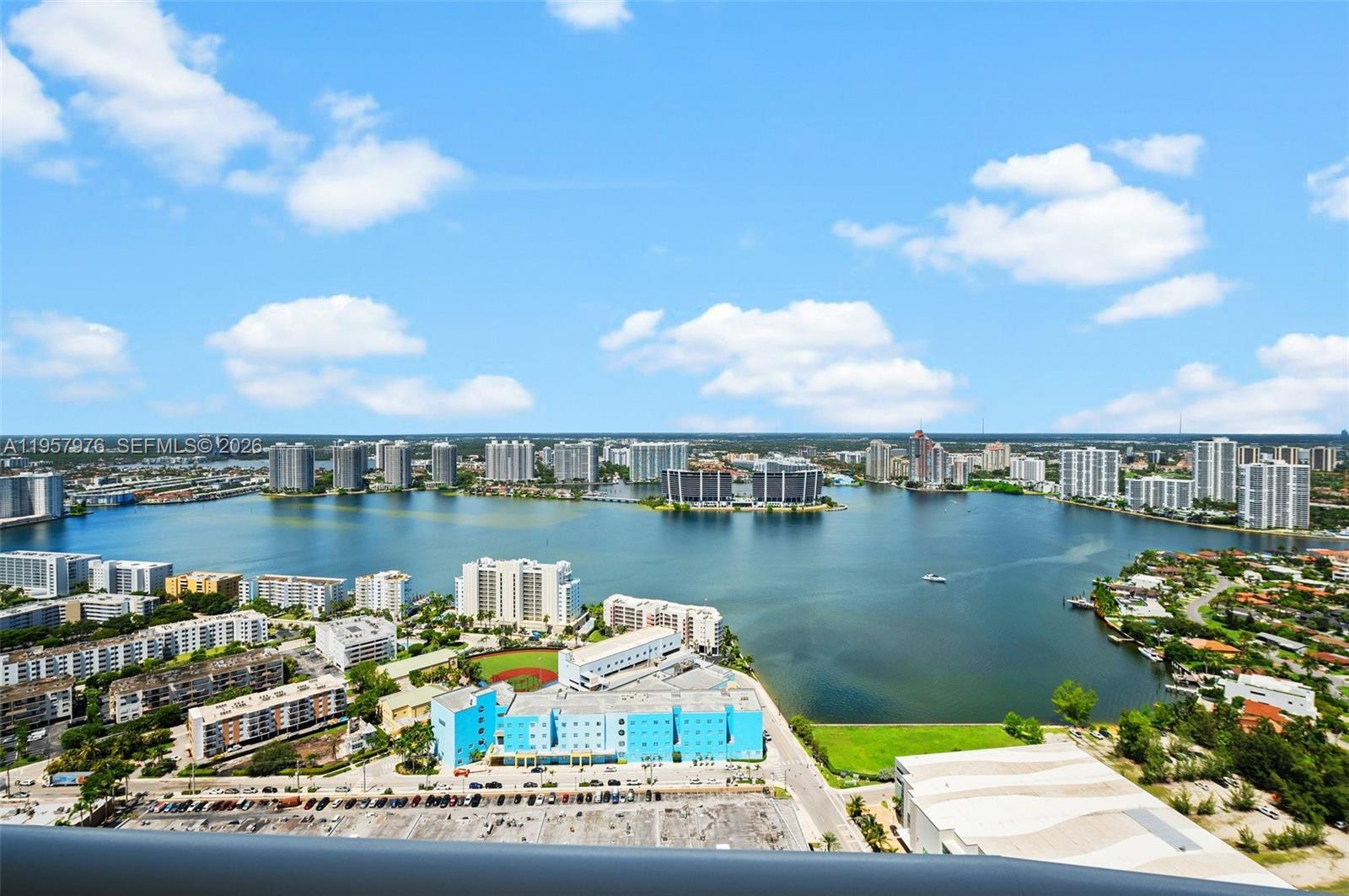 TRUMP ROYALE CONDO - Residential
