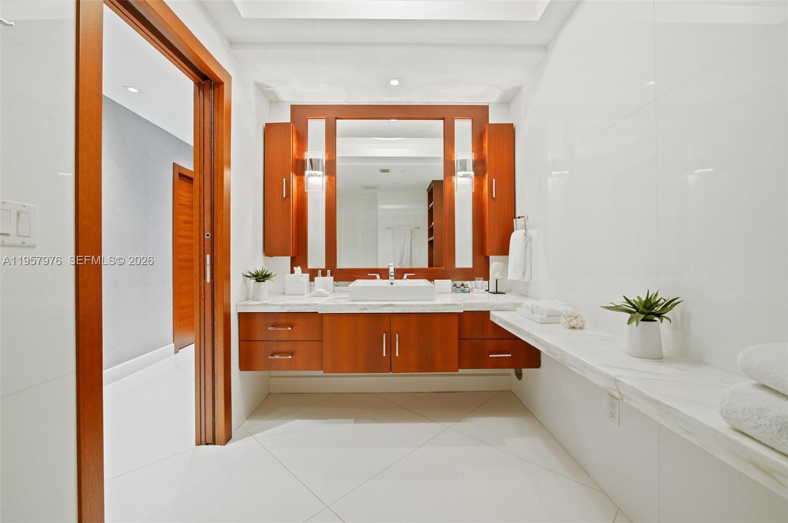 TRUMP ROYALE CONDO - Residential
