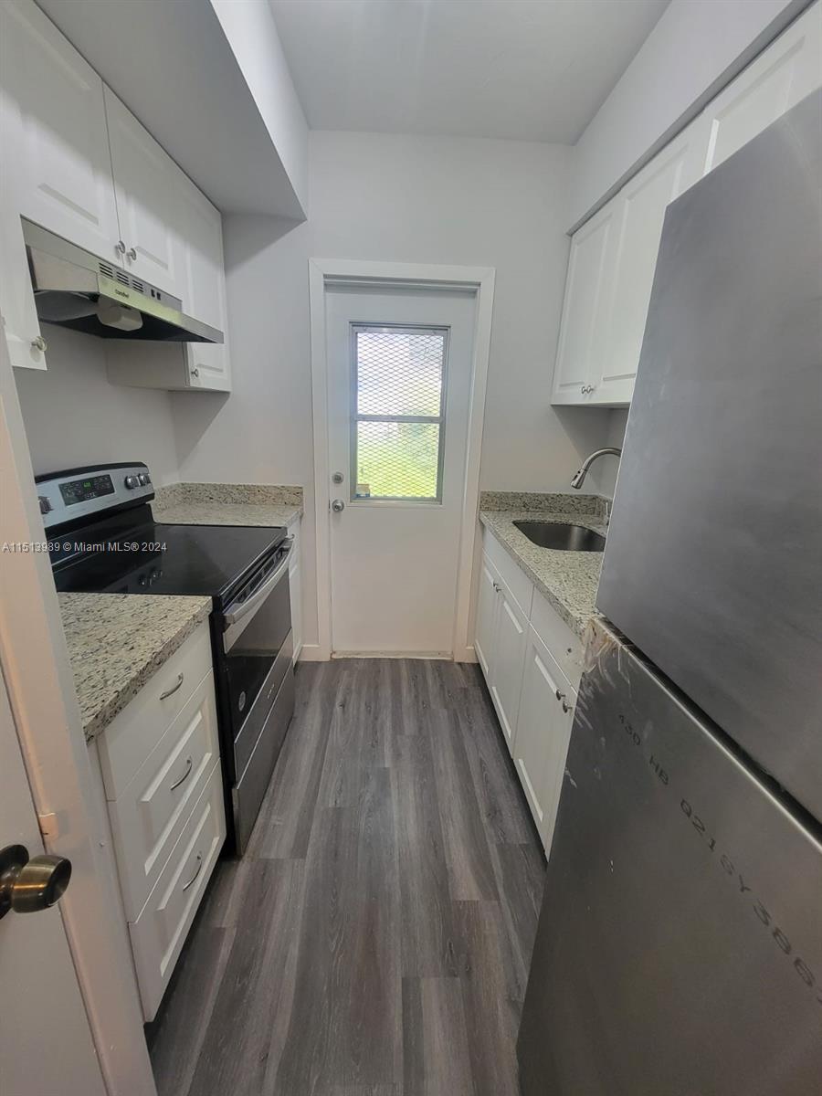 ROSE CONDO - Residential