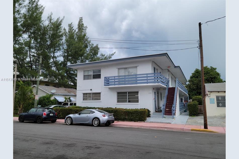 Great investment opportunity. Located just few blocks to the beach. Remodeled on 2022,   Association fee $1,379.35 Quarterly. Only cash offers.  Building passed the 40 years recertification and had a brand new roof on 2021. Tenant occupied. Lease expires on January 2025 Tenant Paying $1,550. NO short term rentals allowed.