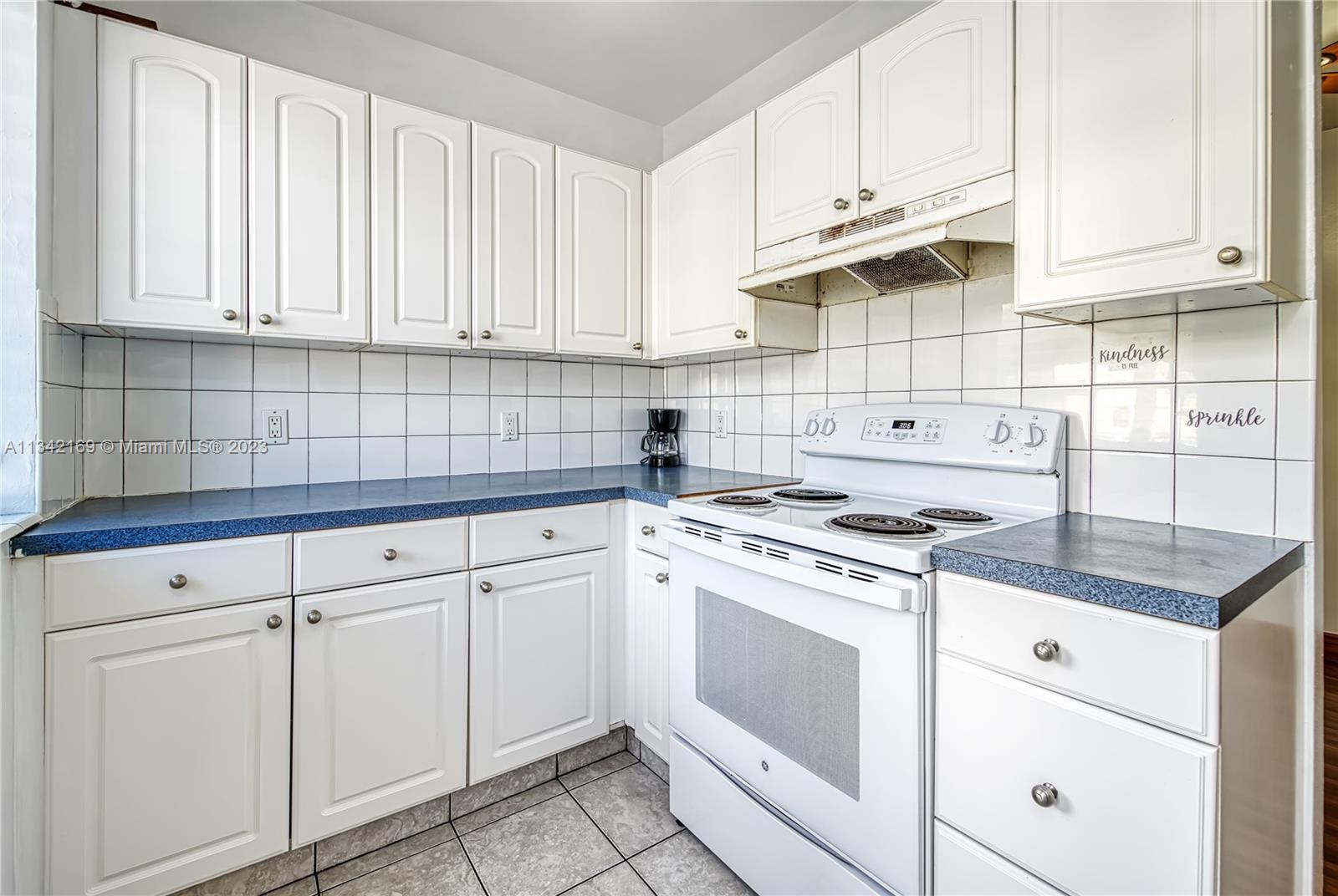 GOLDEN ISLES SEC E - Residential Income