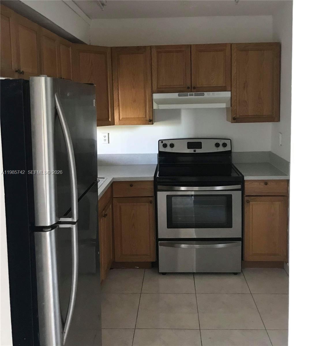 2/2 condo in sought-after International Park. This unit features a desirable split floor plan, sleek tile flooring throughout, and the convenience of an in-unit washer and dryer. The building offers three elevators, a sparkling pool, and 1 assigned parking plus guest spaces. Currently rented for $2,000/month to long-term, reliable tenants, this property is a great investment opportunity. With a low HOA fee of just $379, the building is also undergoing its 40-year recertification and will soon shine like new. The seller will cover the special assessment at closing! Don’t wait schedule your tour today!