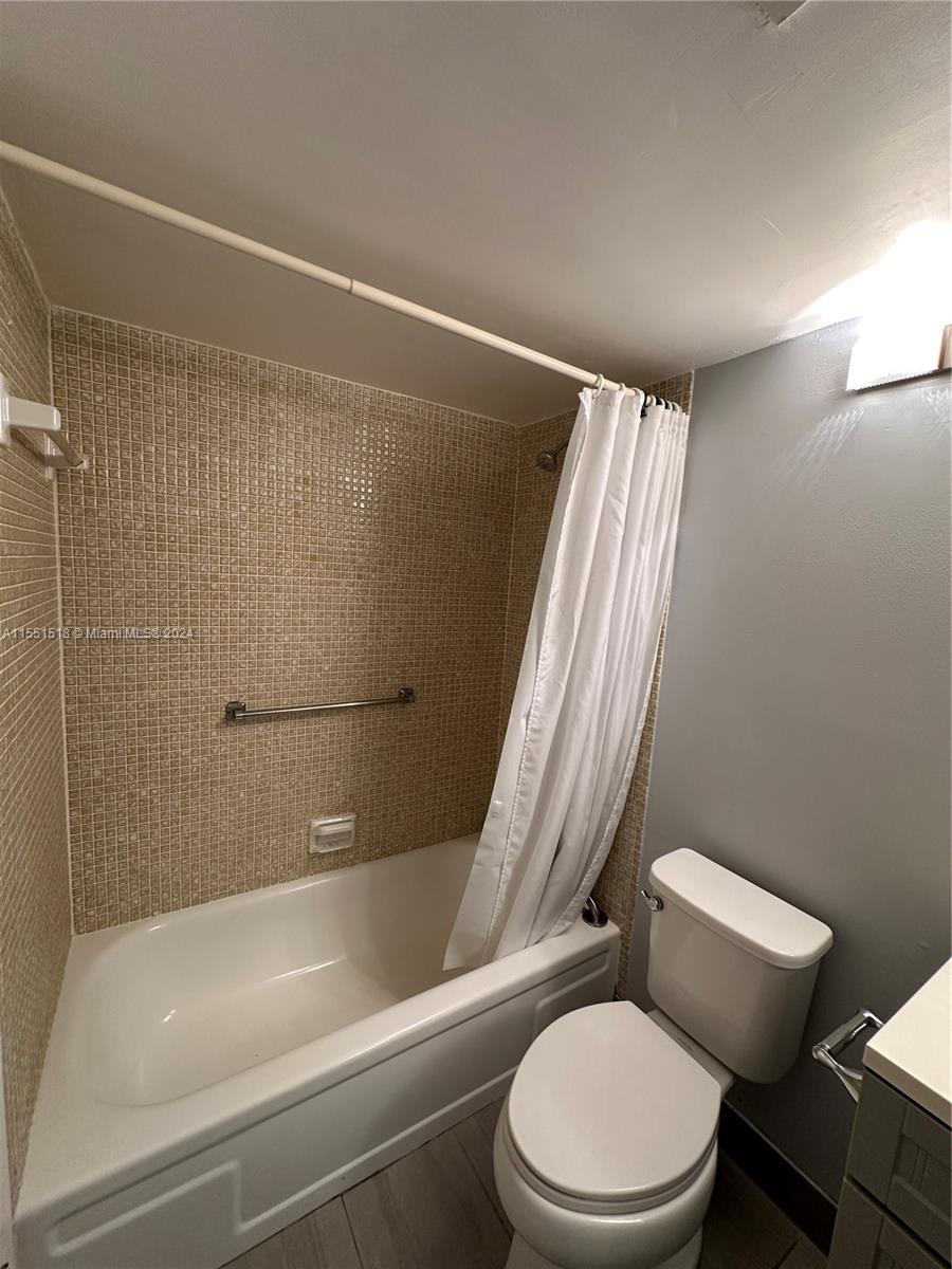 FANSHAW AT CENTURY VILLAG - Residential Lease
