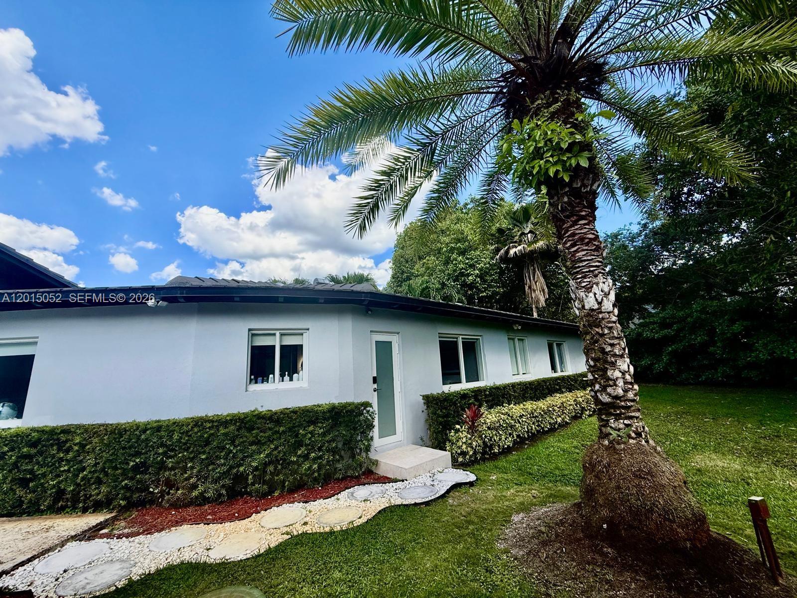 SOUTH MIAMI - Residential