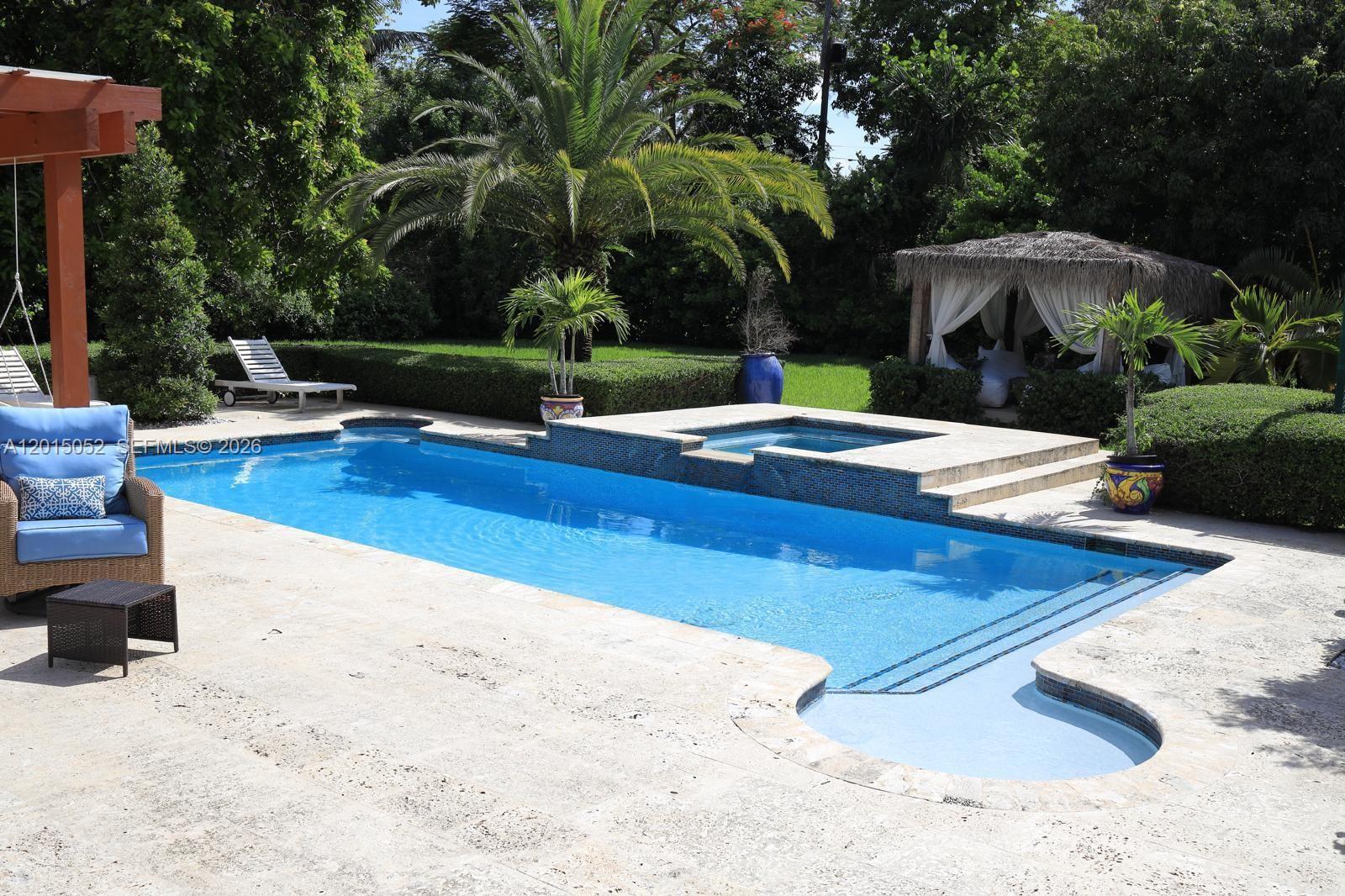 SOUTH MIAMI - Residential