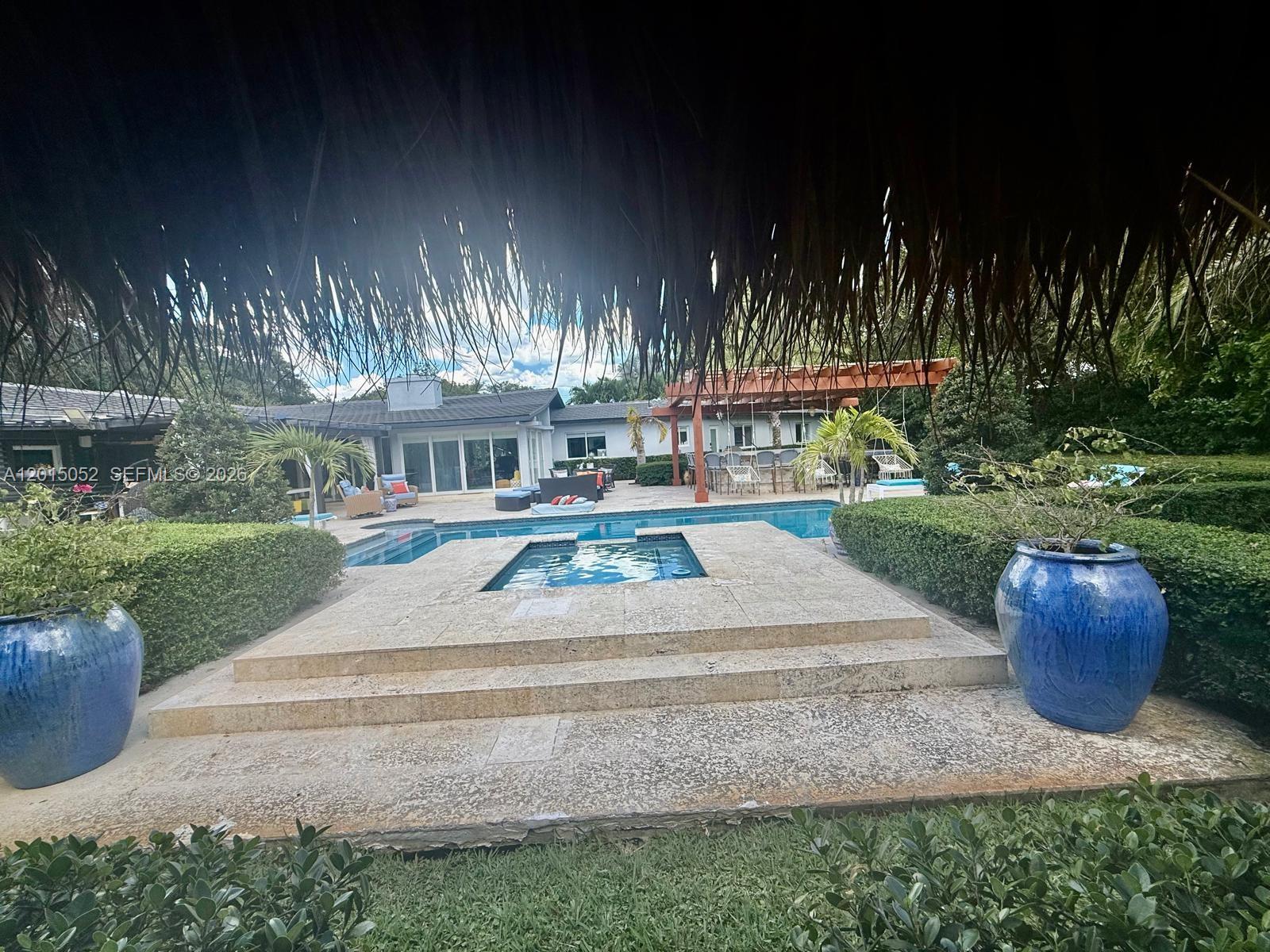 SOUTH MIAMI - Residential