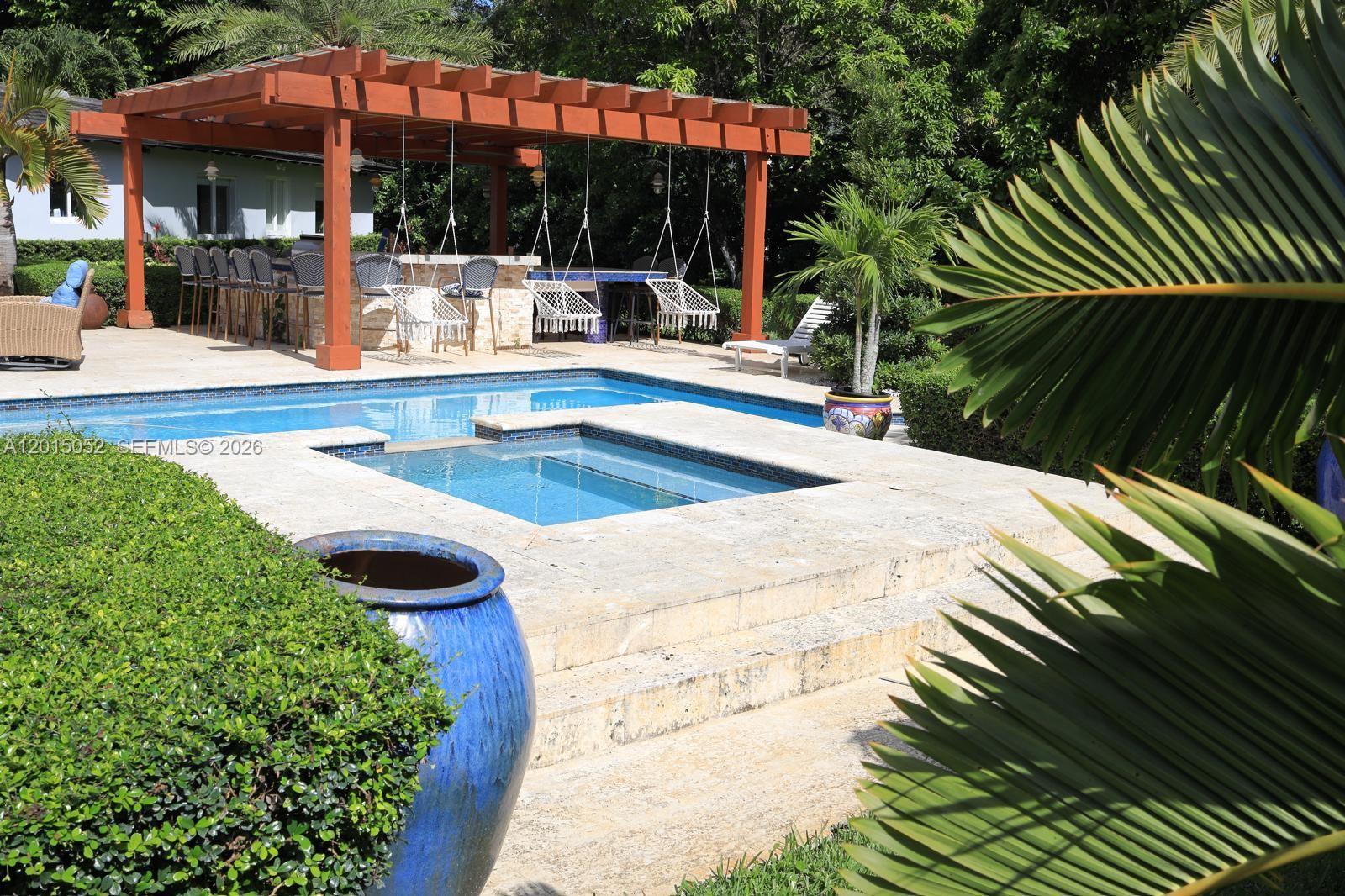 SOUTH MIAMI - Residential