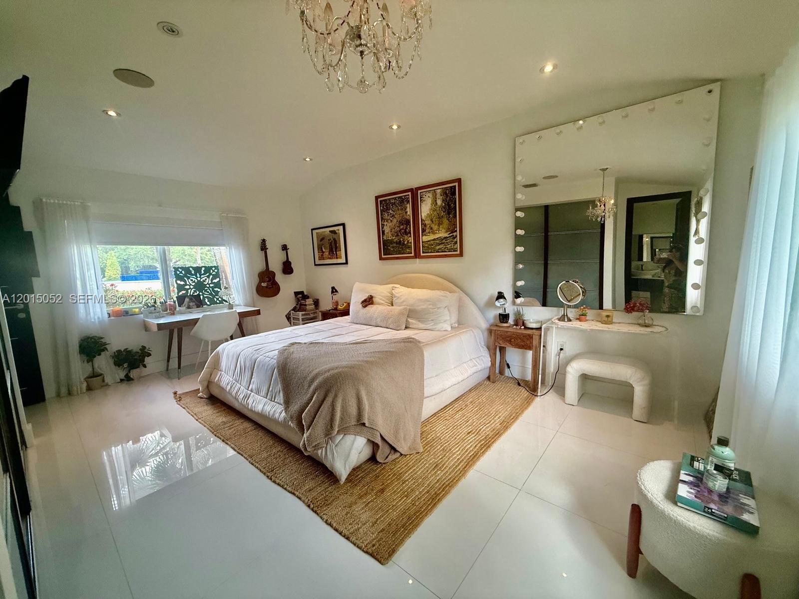 SOUTH MIAMI - Residential
