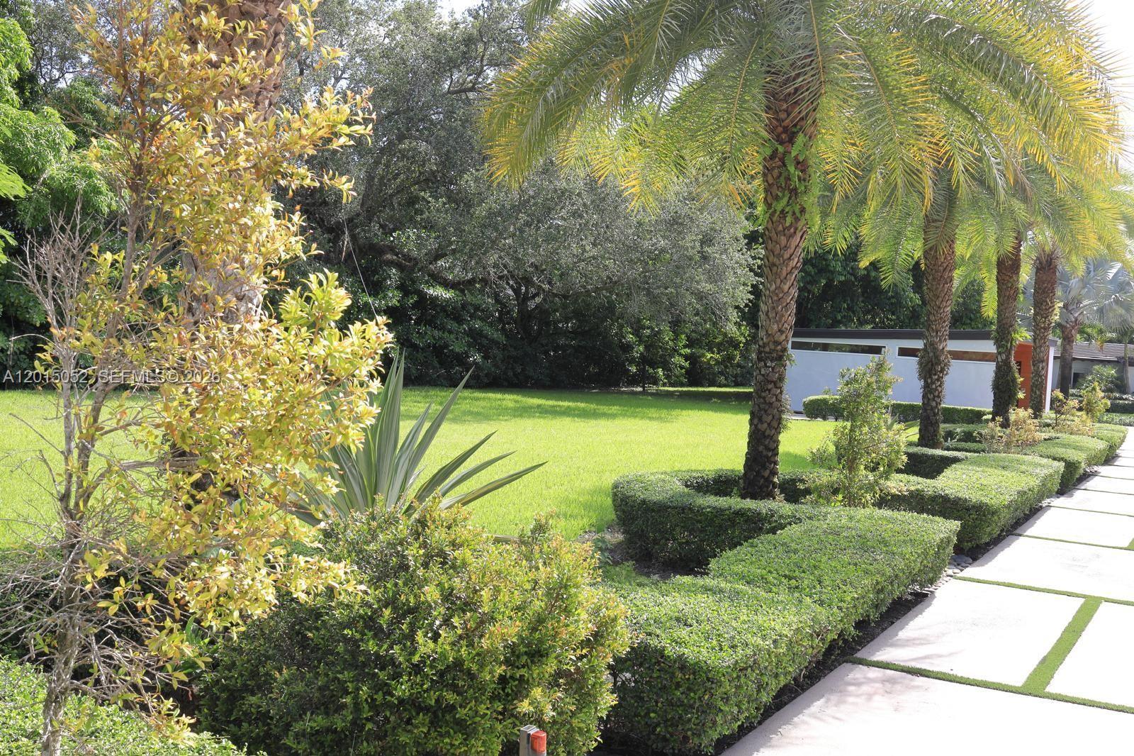 SOUTH MIAMI - Residential