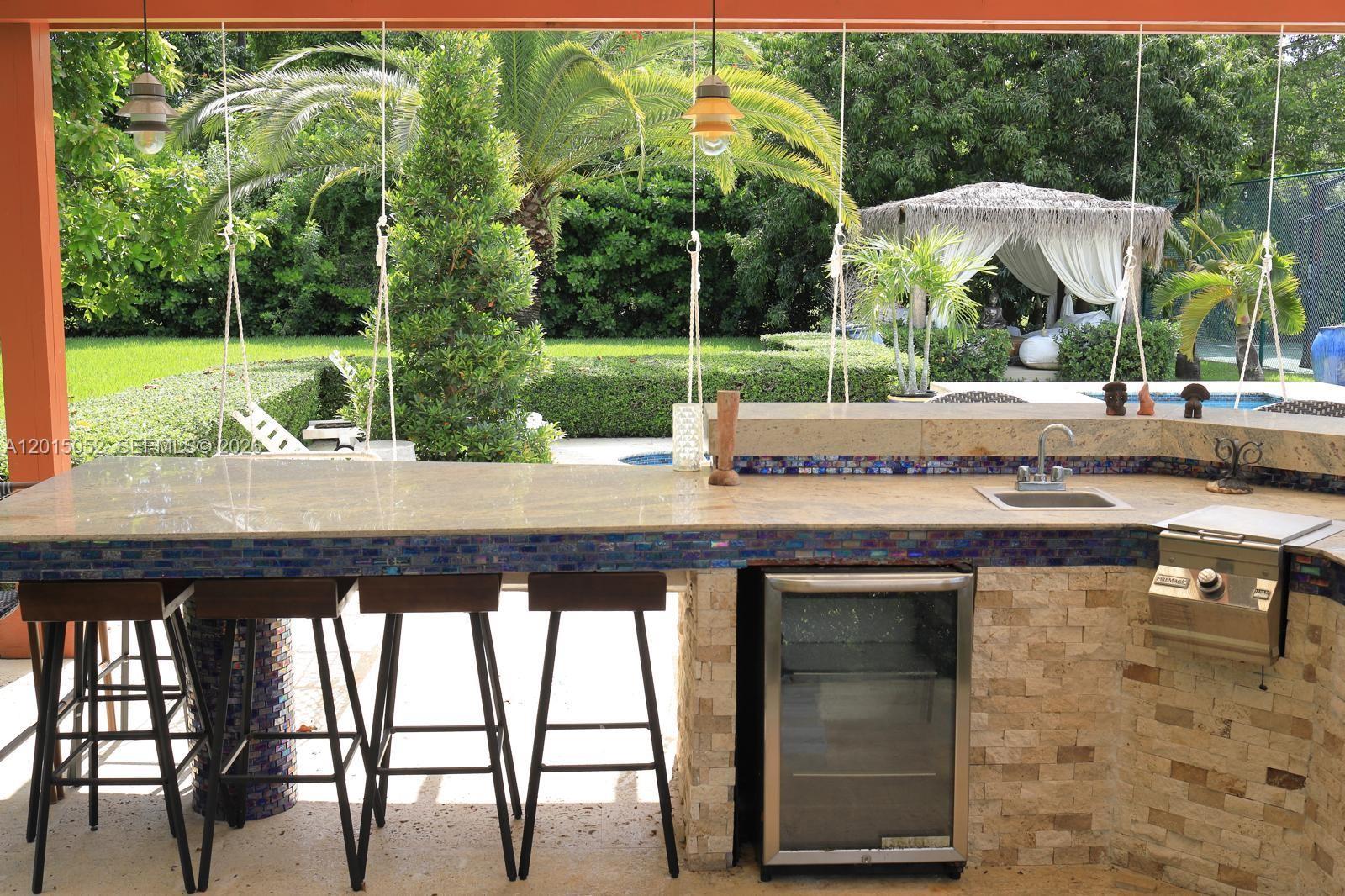 SOUTH MIAMI - Residential
