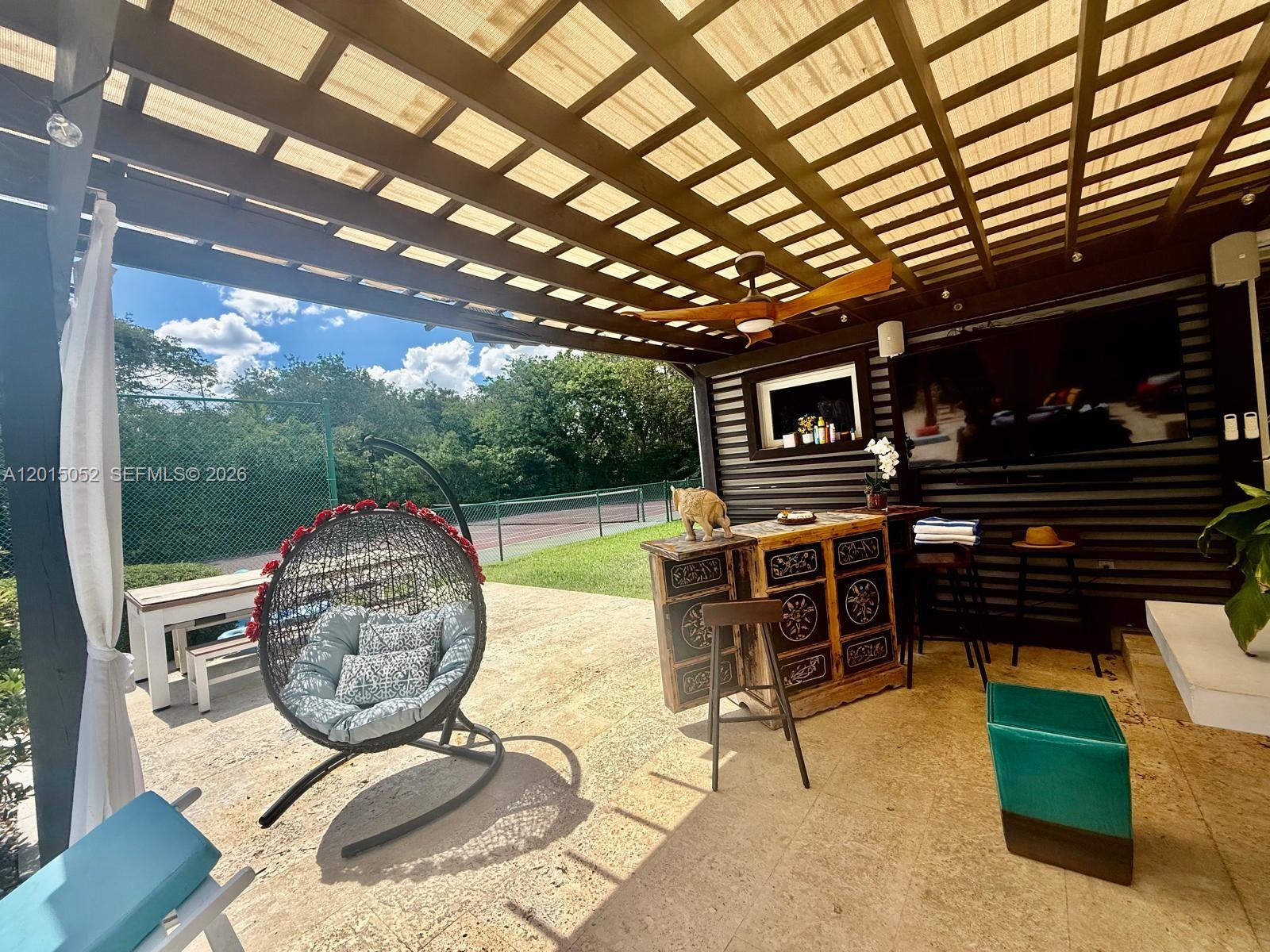 SOUTH MIAMI - Residential