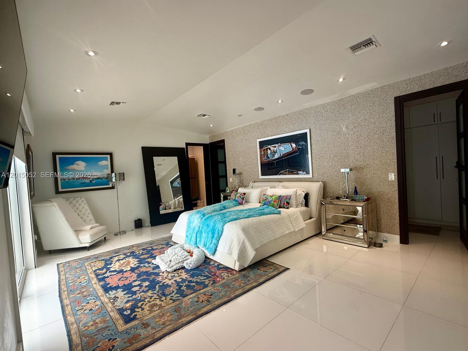 SOUTH MIAMI - Residential
