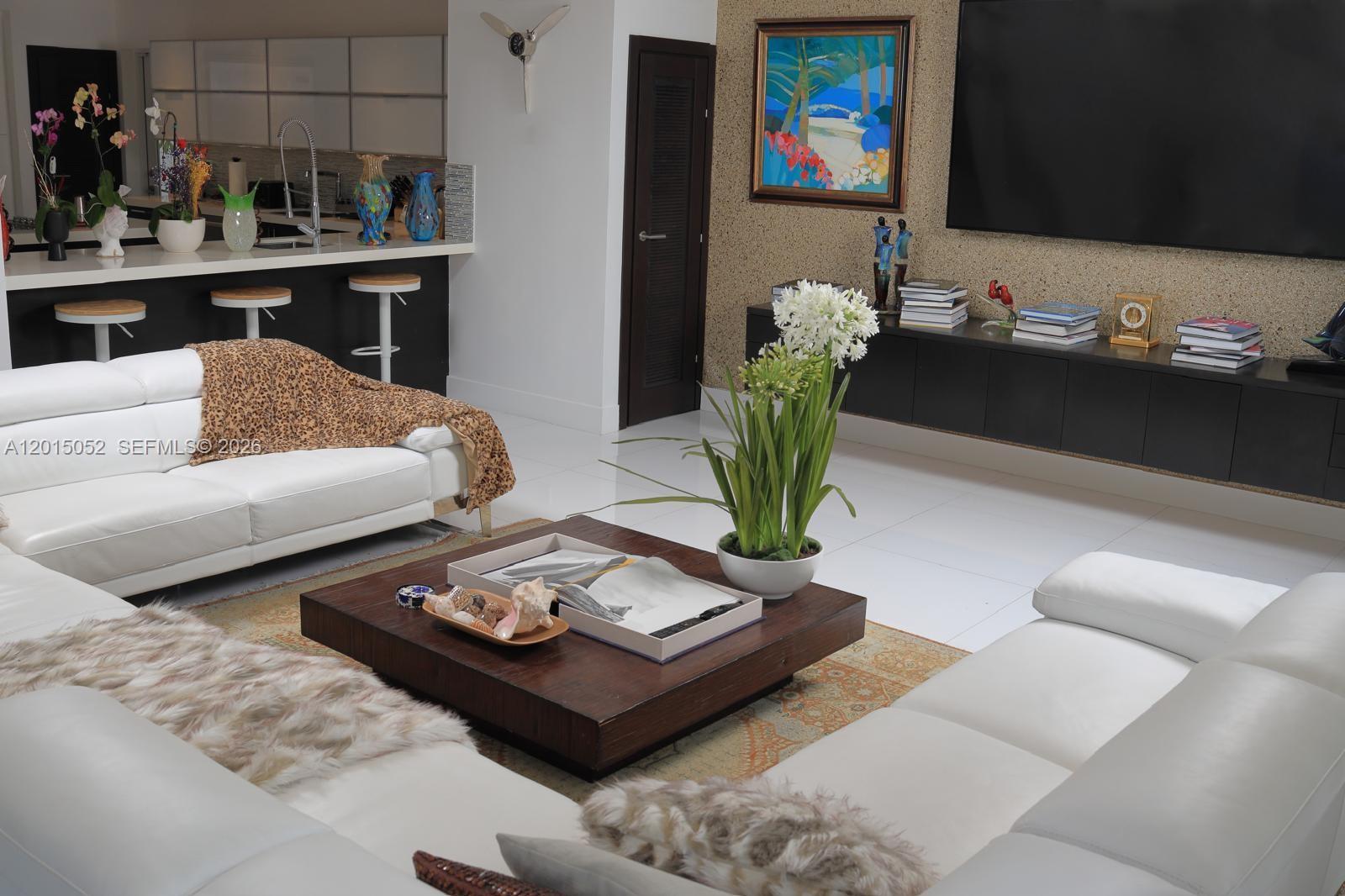SOUTH MIAMI - Residential