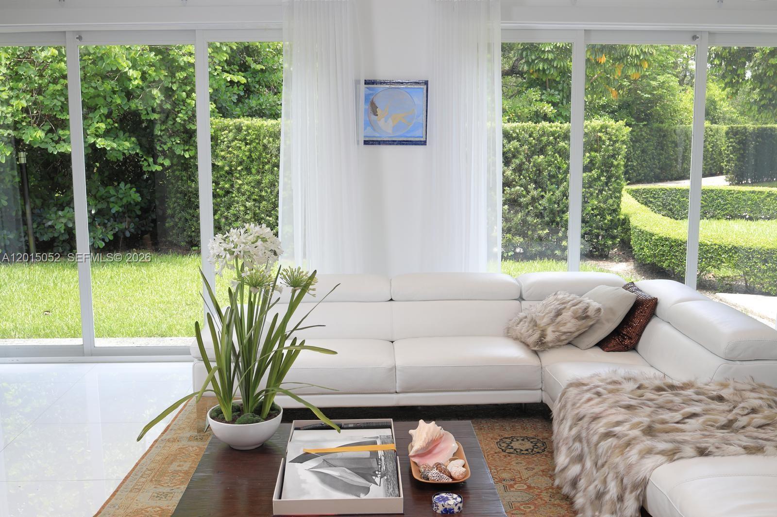 SOUTH MIAMI - Residential