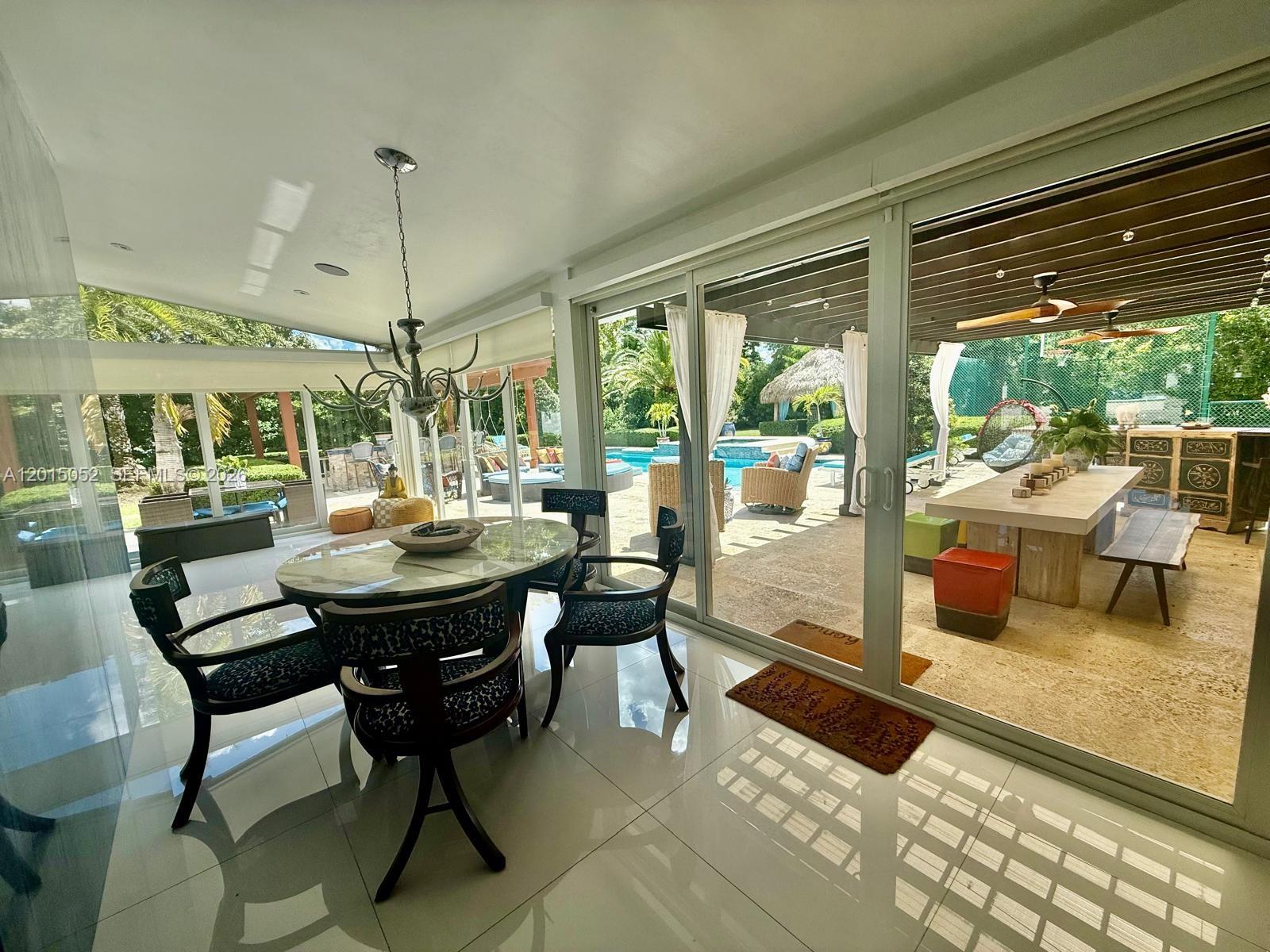 SOUTH MIAMI - Residential