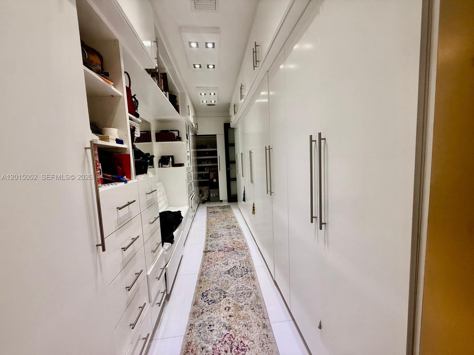 SOUTH MIAMI - Residential