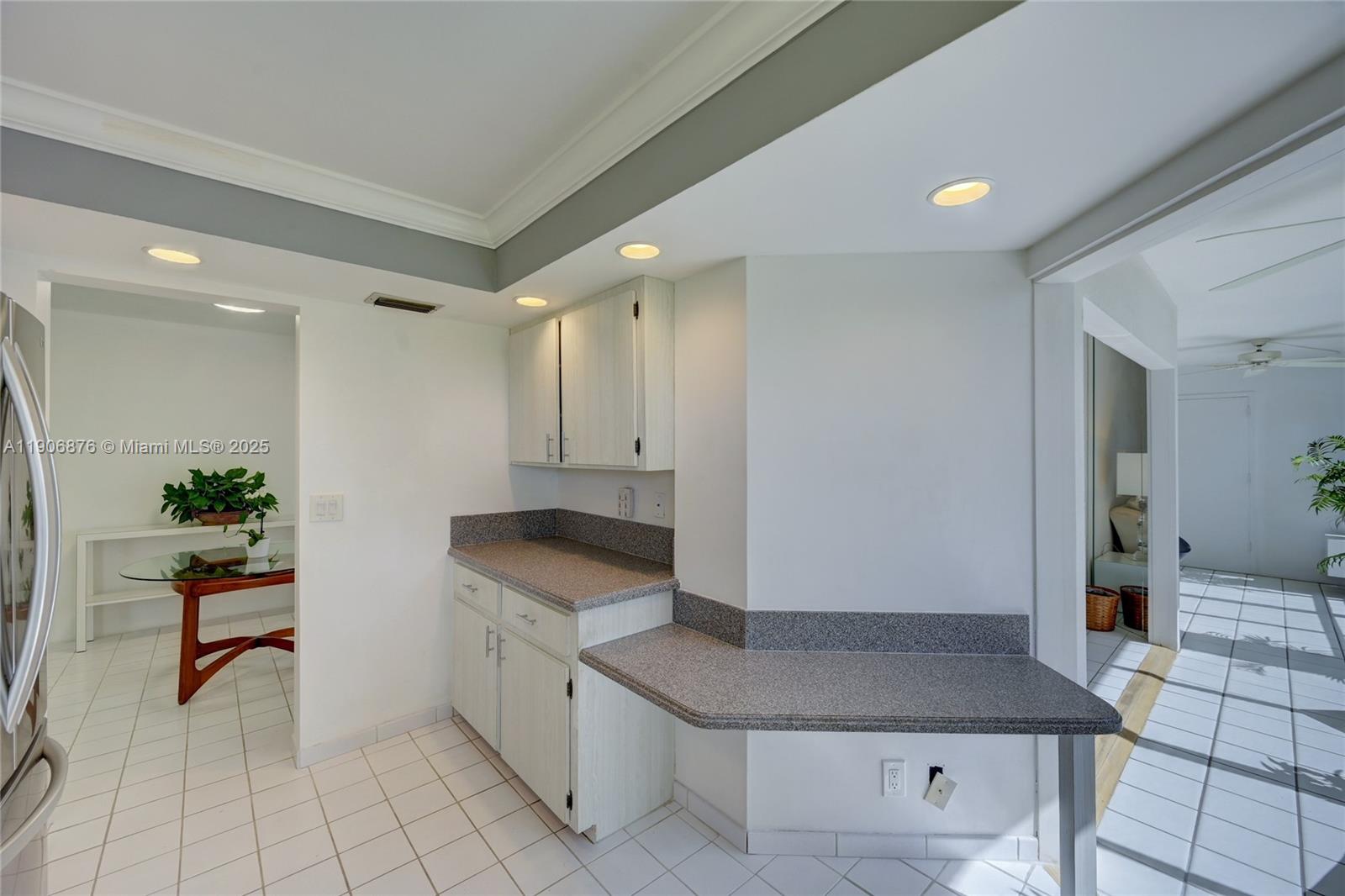 POINCIANA PLACE CONDO 1,2 - Residential
