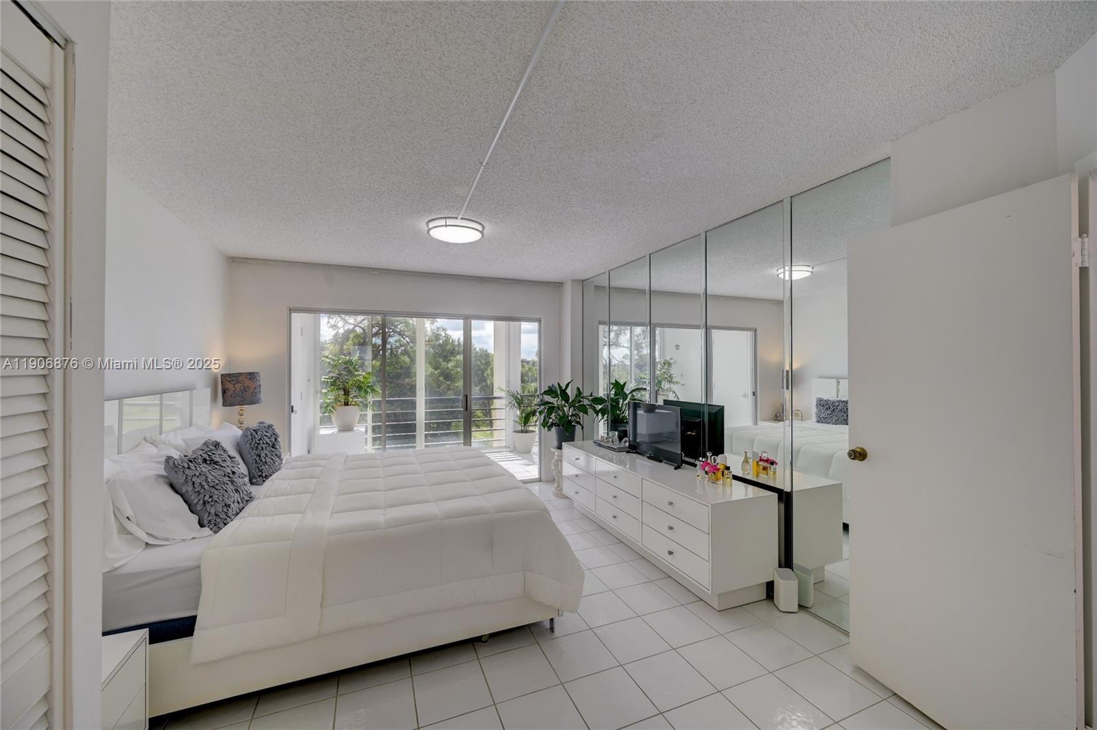 POINCIANA PLACE CONDO 1,2 - Residential