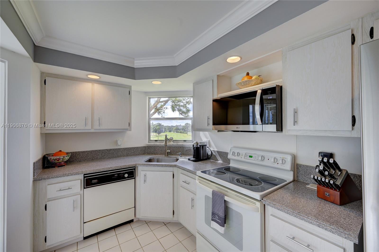 POINCIANA PLACE CONDO 1,2 - Residential