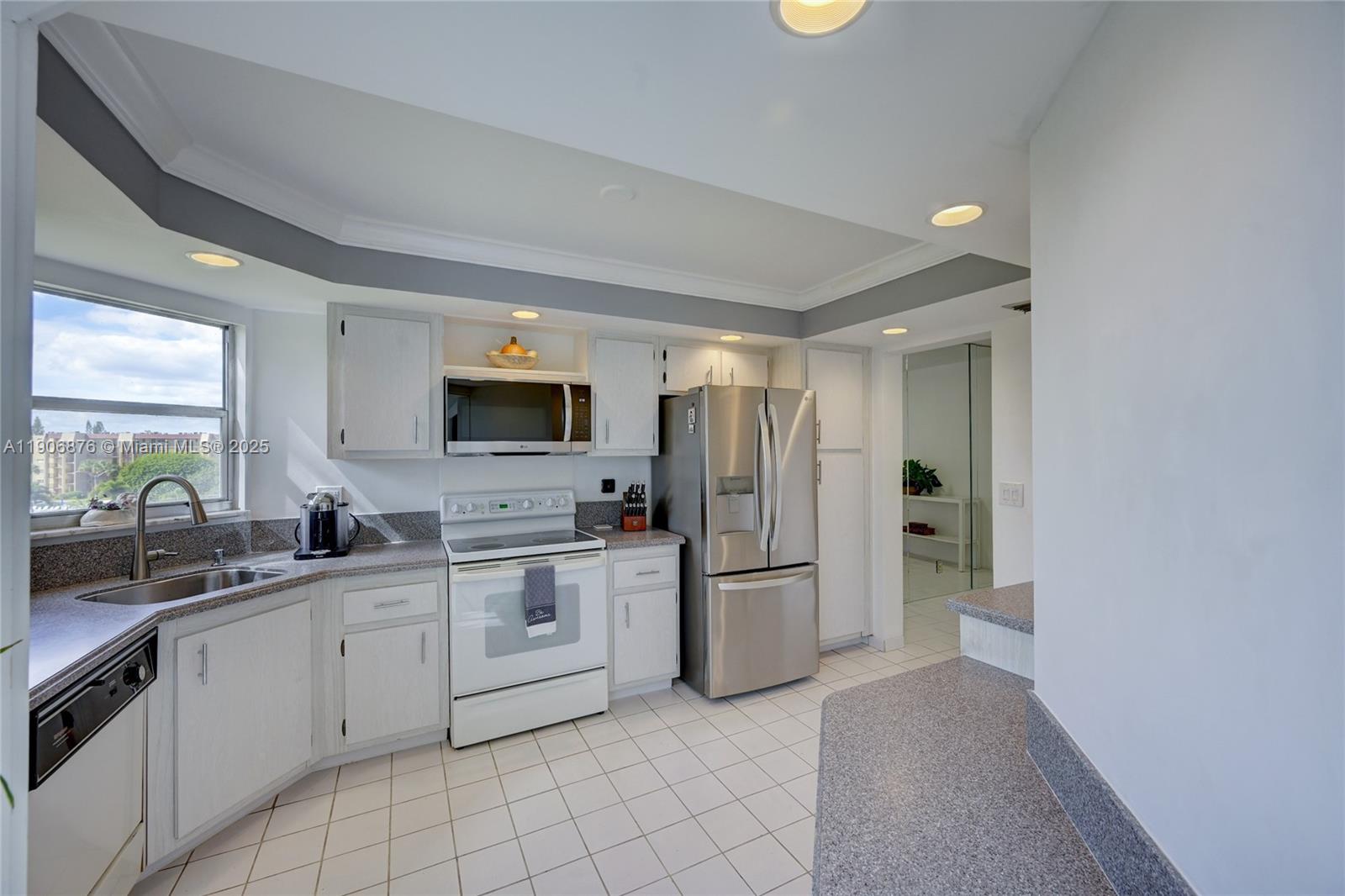 POINCIANA PLACE CONDO 1,2 - Residential