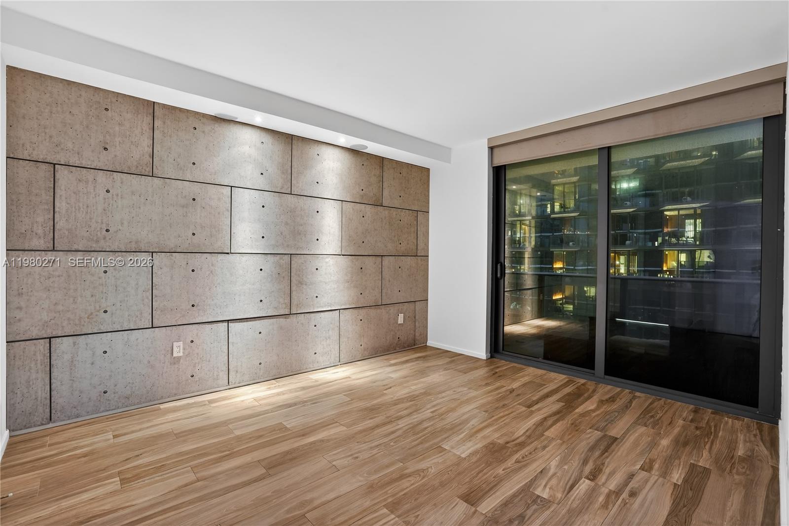 801 SMA RESIDENCES CONDO - Residential