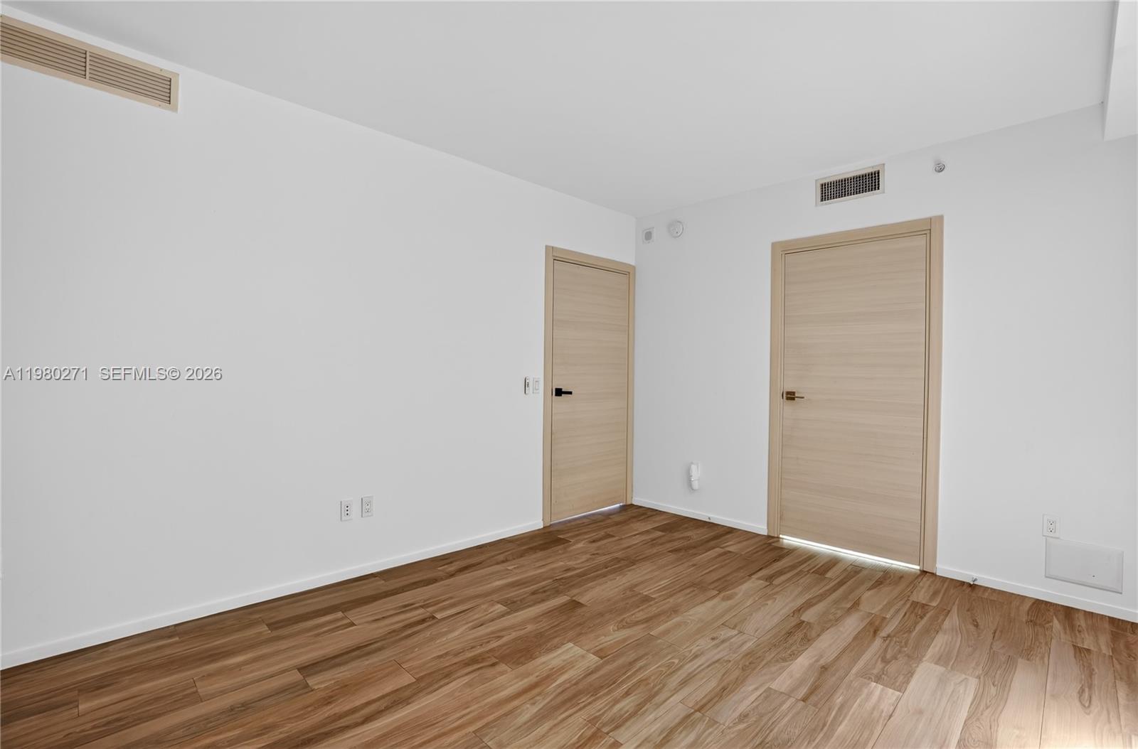 801 SMA RESIDENCES CONDO - Residential