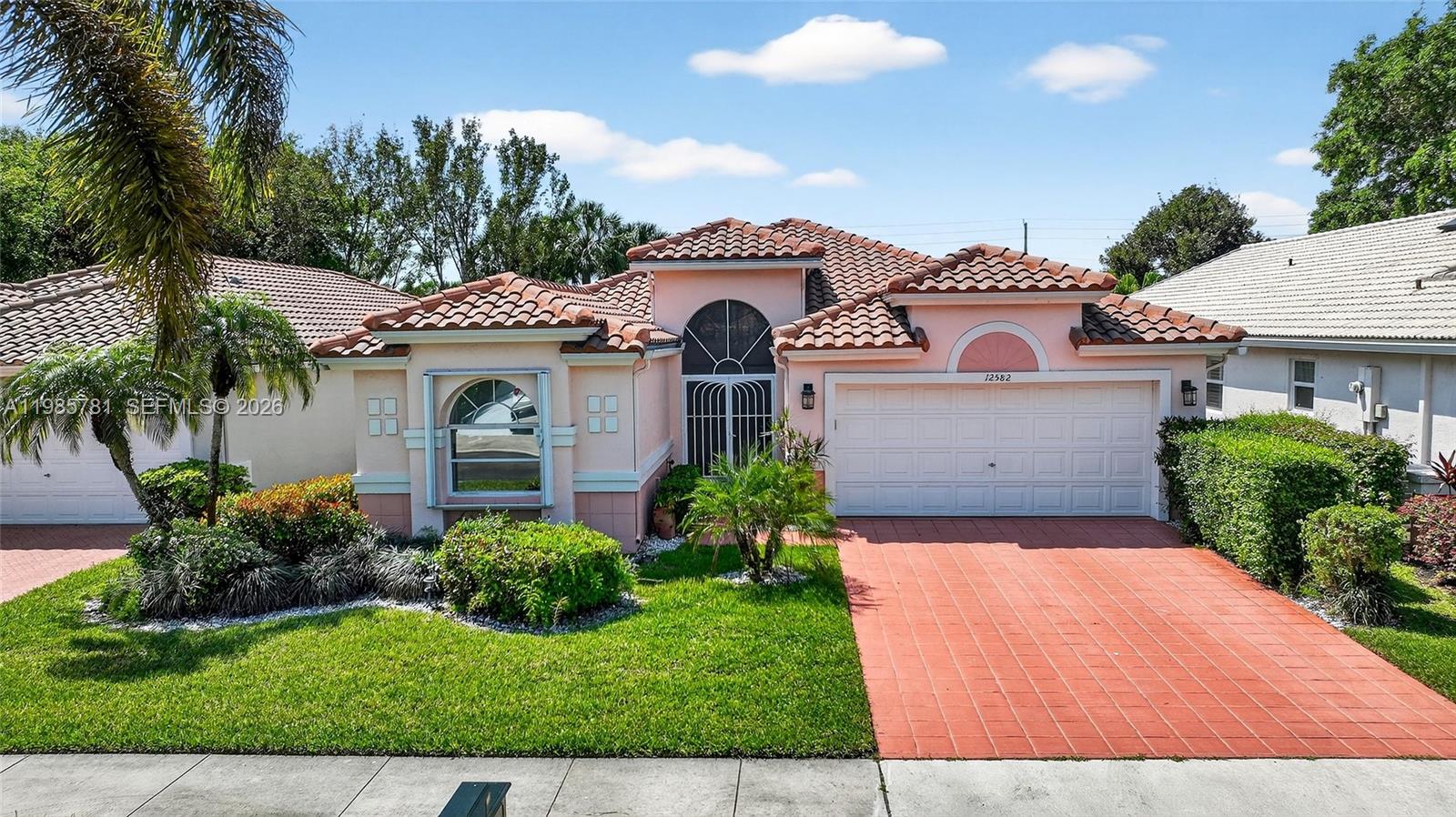 CORAL LAKES IV - Residential