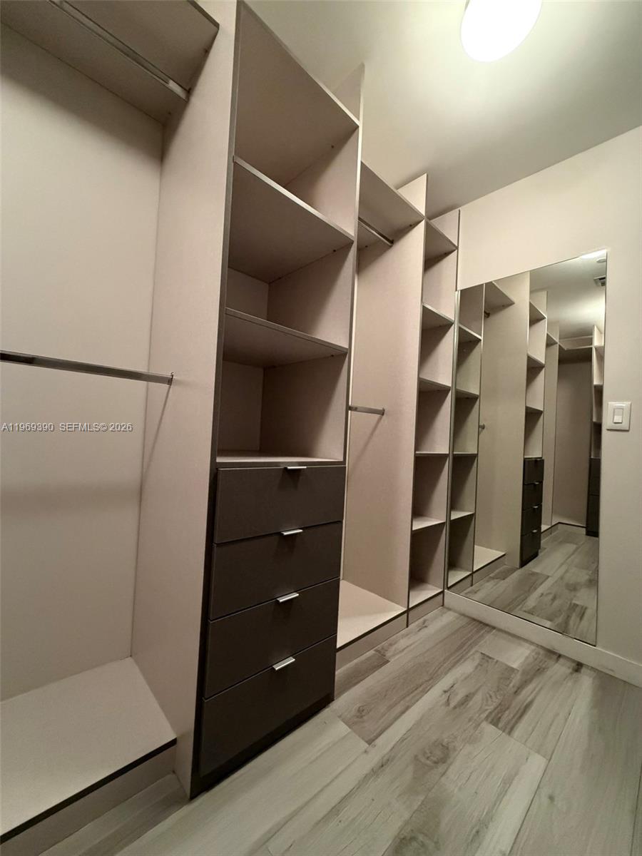 BISCAYNE BEACH CONDO - Residential