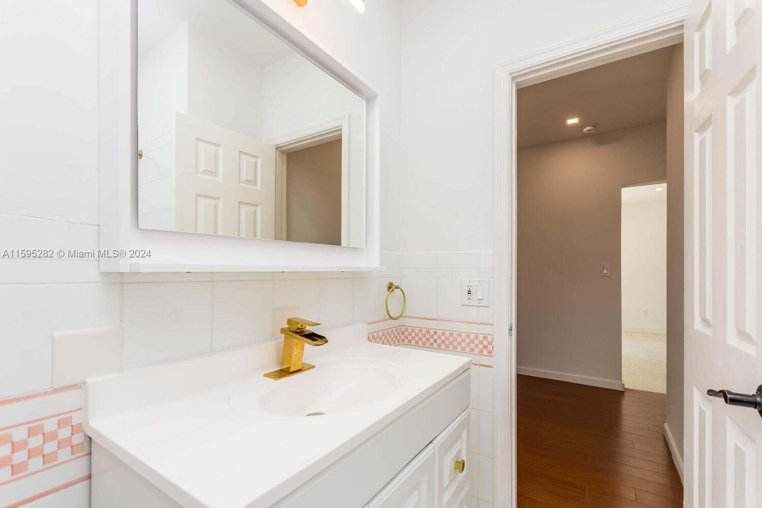 BAY HARBOR ISLAND - Residential Lease