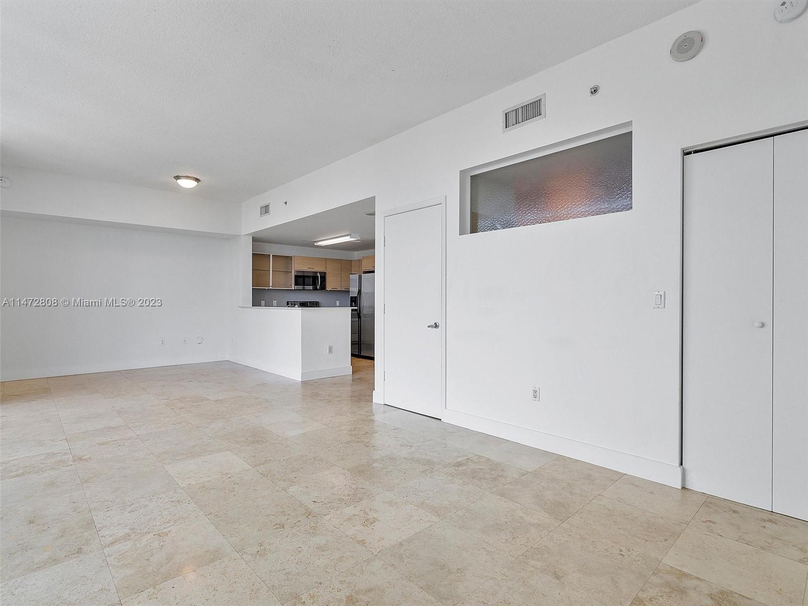 CITY 24 CONDO - Residential