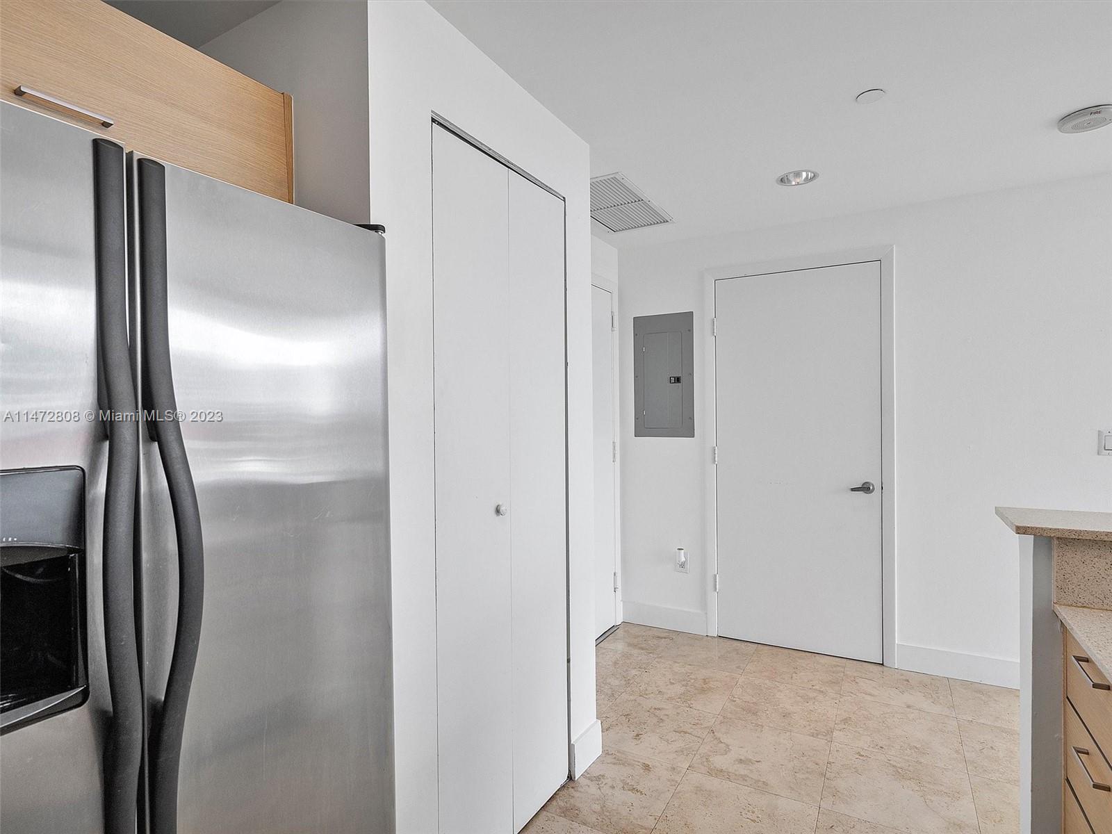 CITY 24 CONDO - Residential