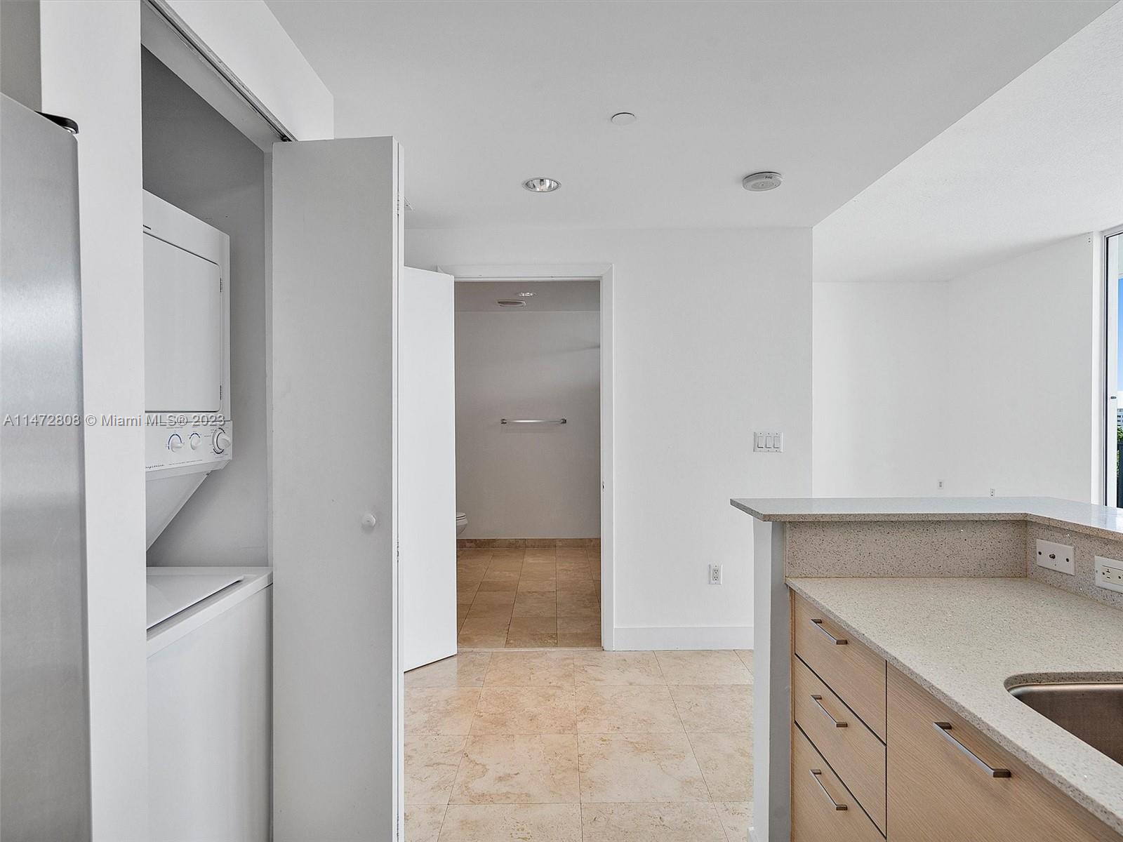 CITY 24 CONDO - Residential
