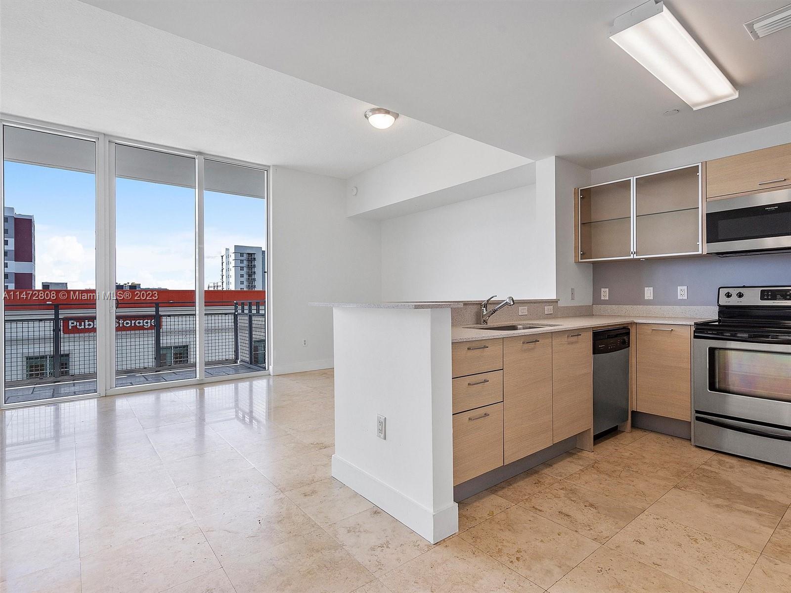 CITY 24 CONDO - Residential