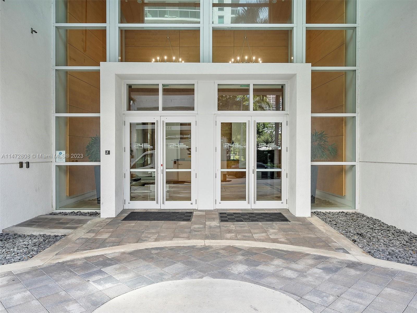 CITY 24 CONDO - Residential