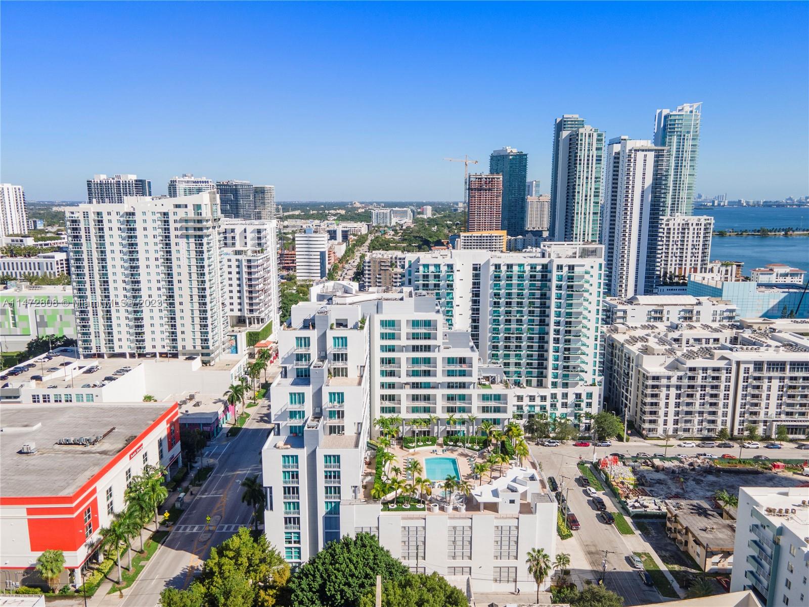 CITY 24 CONDO - Residential