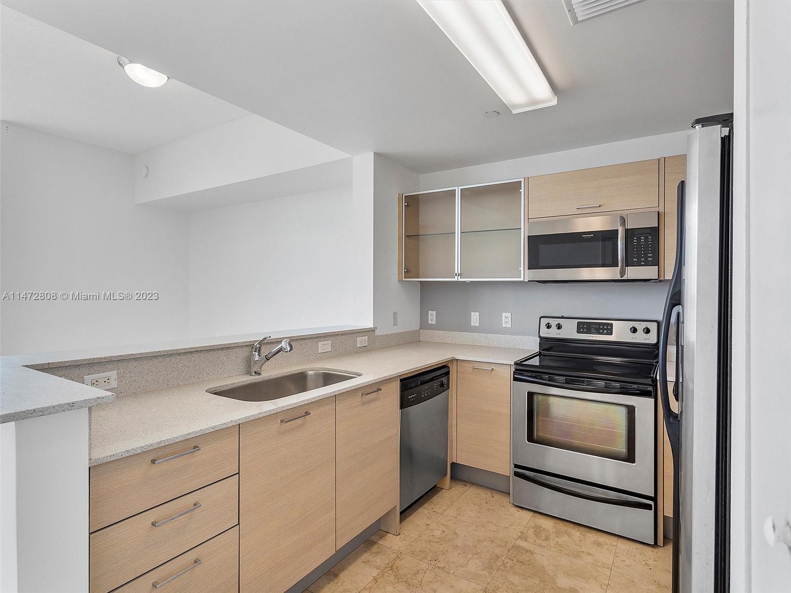 CITY 24 CONDO - Residential