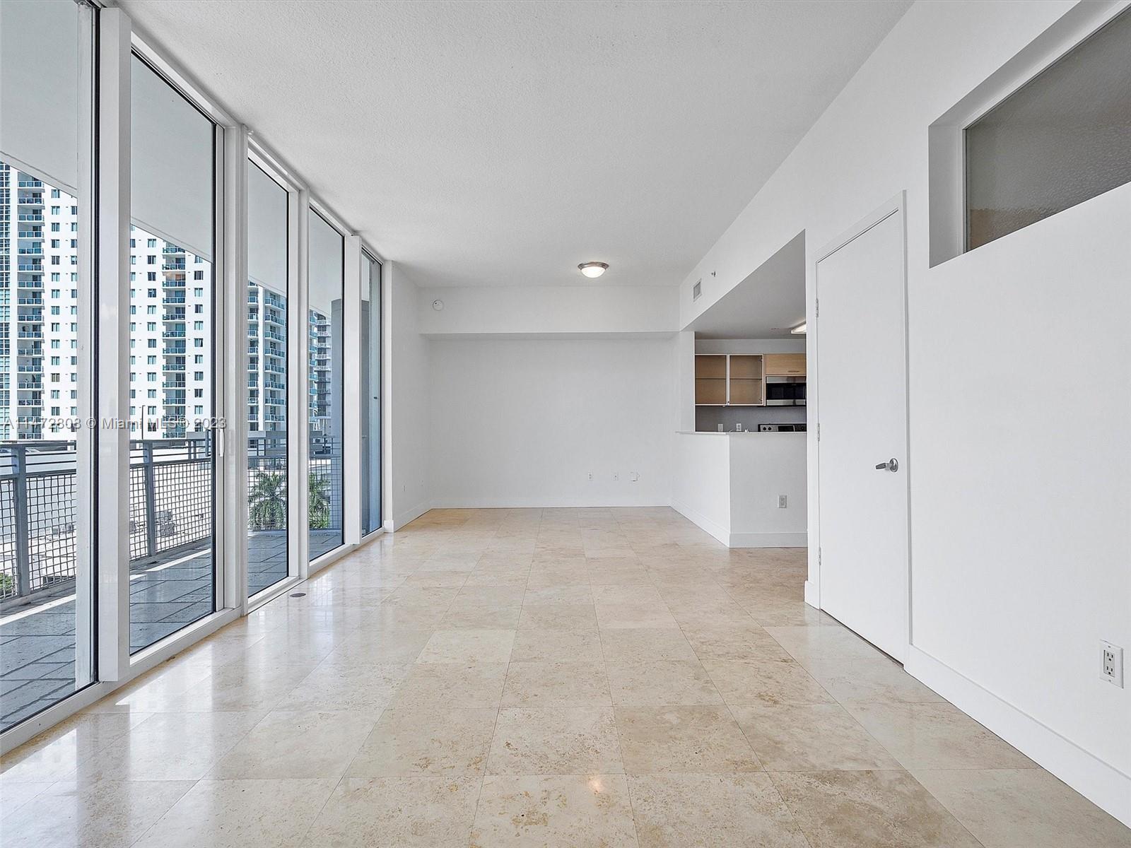 CITY 24 CONDO - Residential