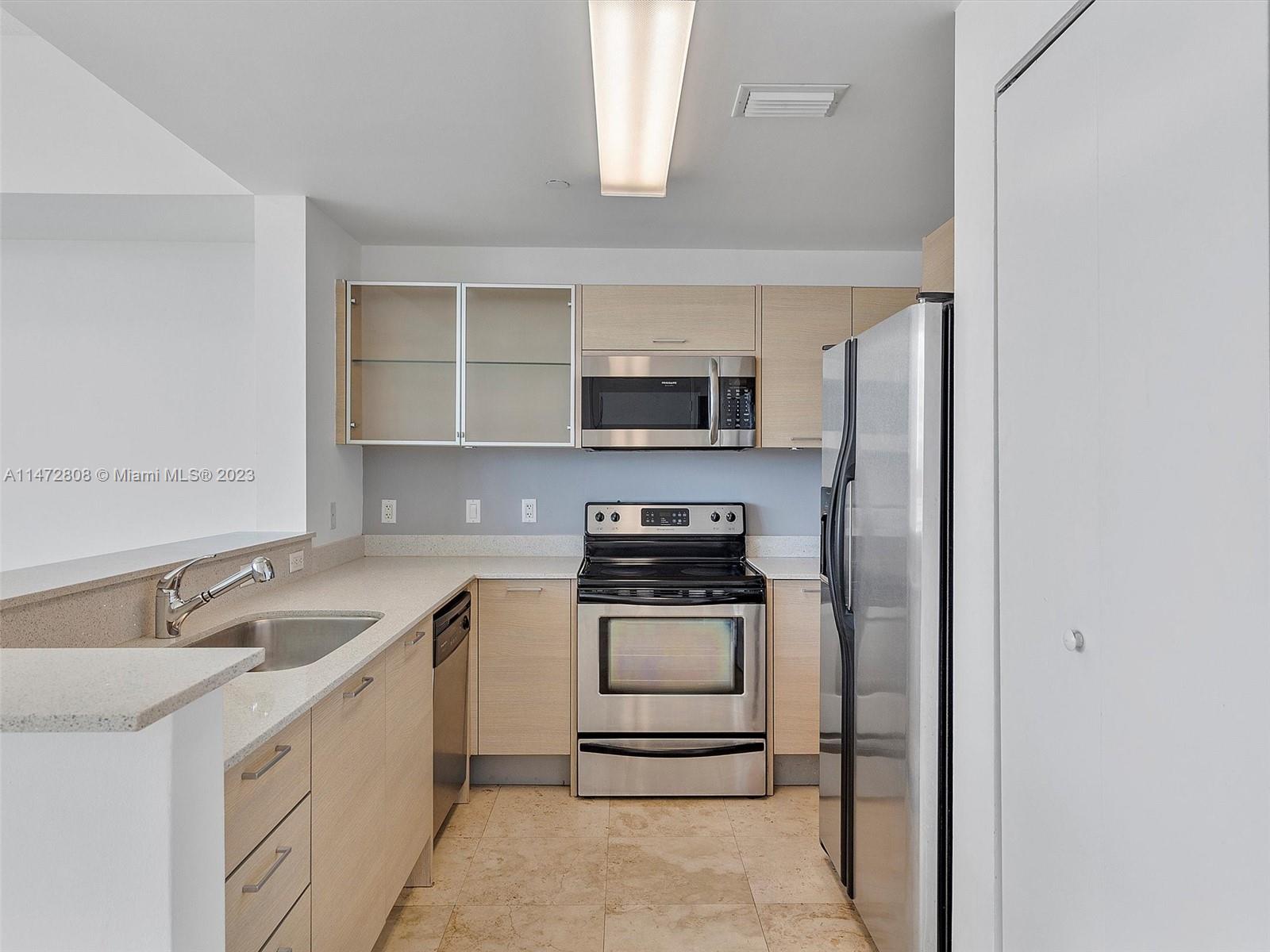 CITY 24 CONDO - Residential