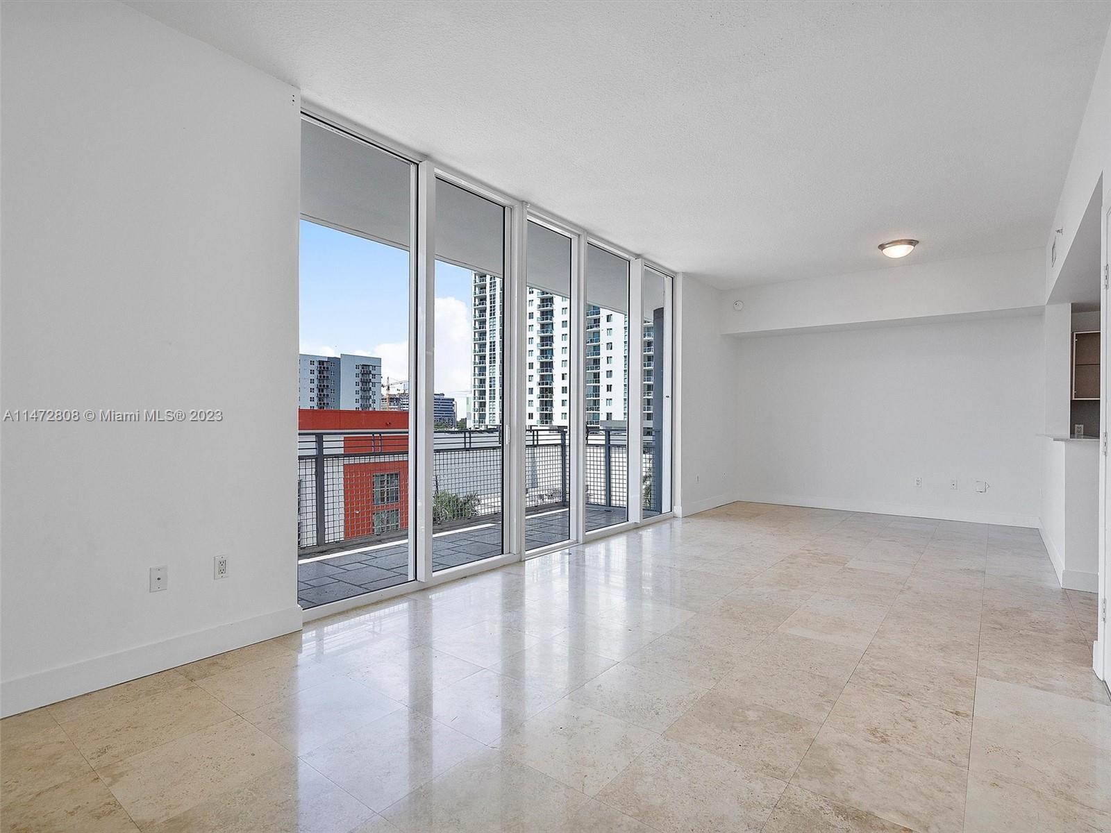 CITY 24 CONDO - Residential