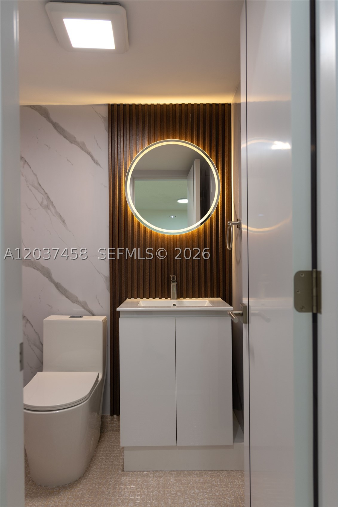 OMEGA CONDO NO 4 - Residential