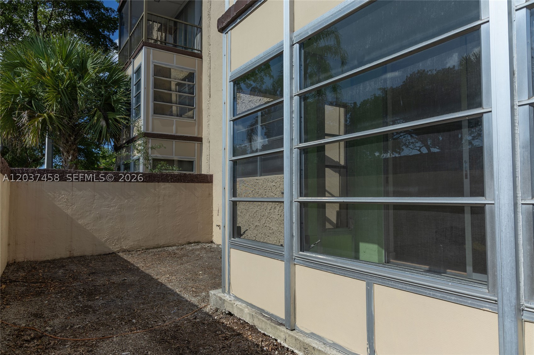 OMEGA CONDO NO 4 - Residential