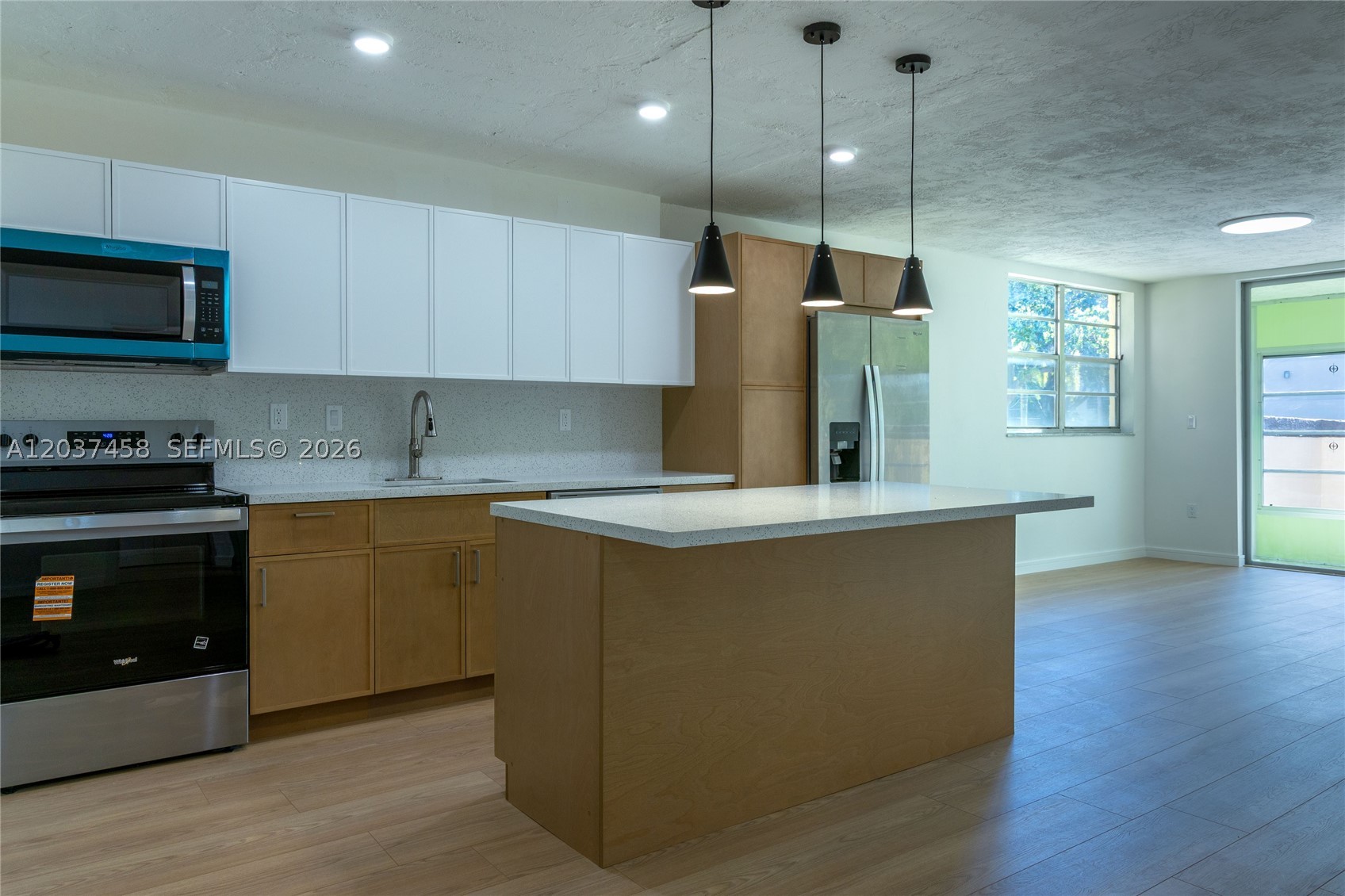 OMEGA CONDO NO 4 - Residential