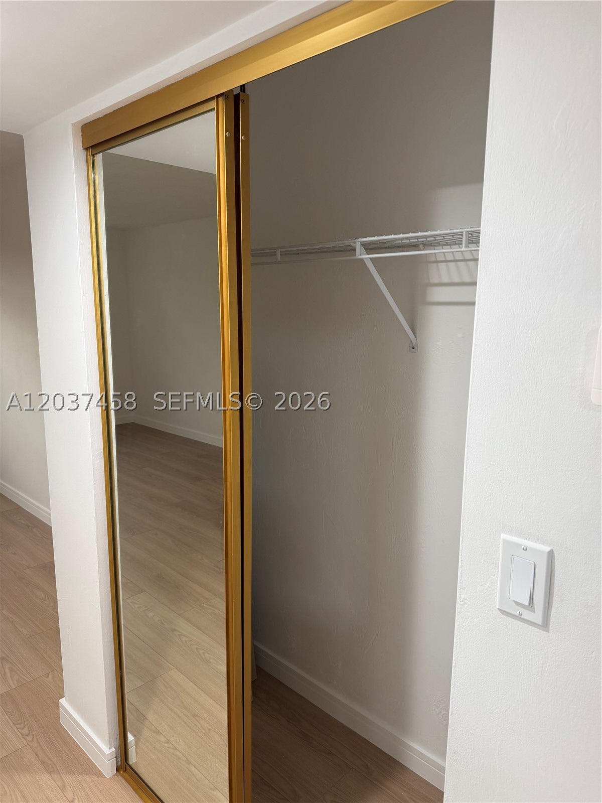 OMEGA CONDO NO 4 - Residential