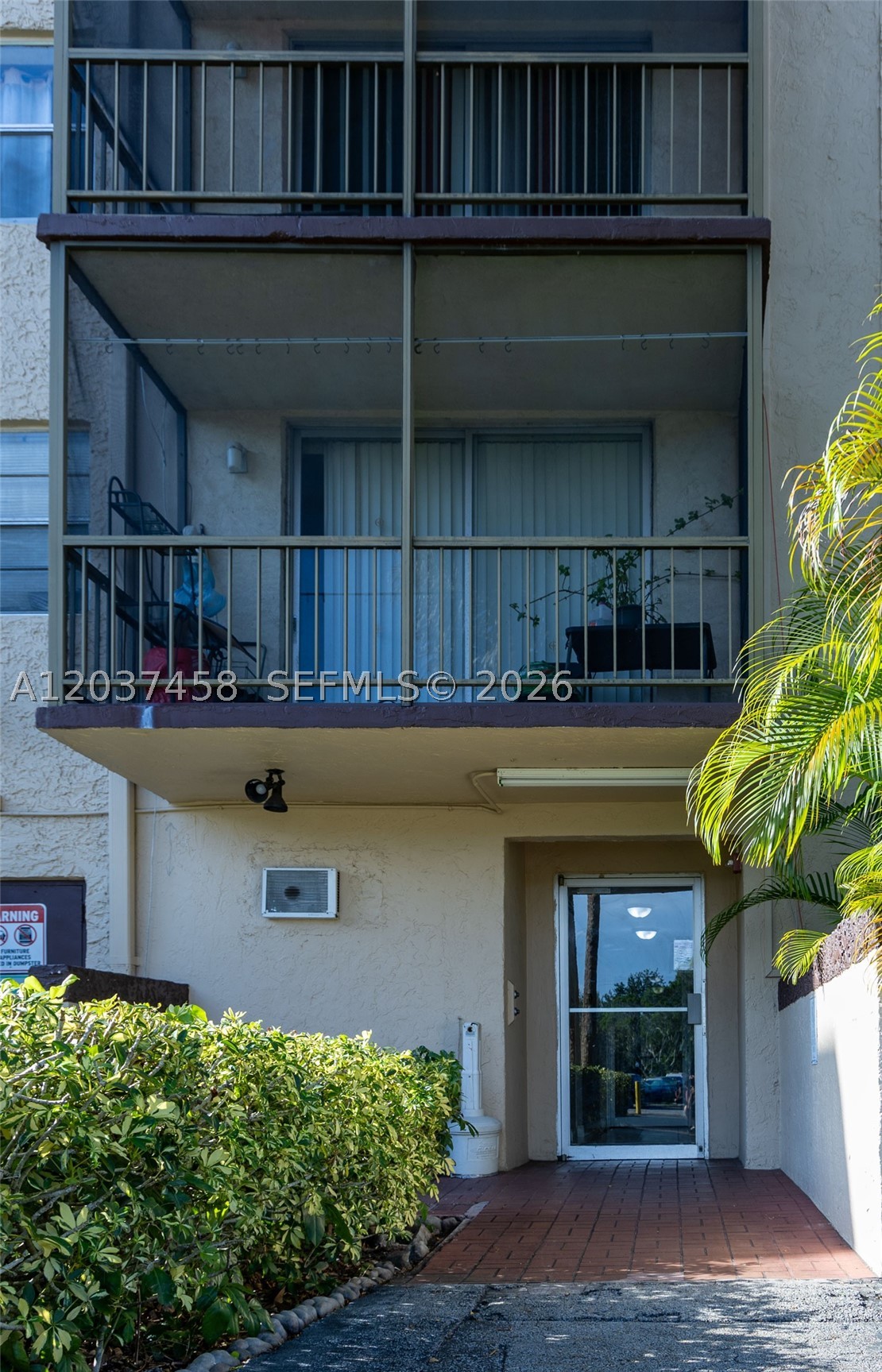 OMEGA CONDO NO 4 - Residential