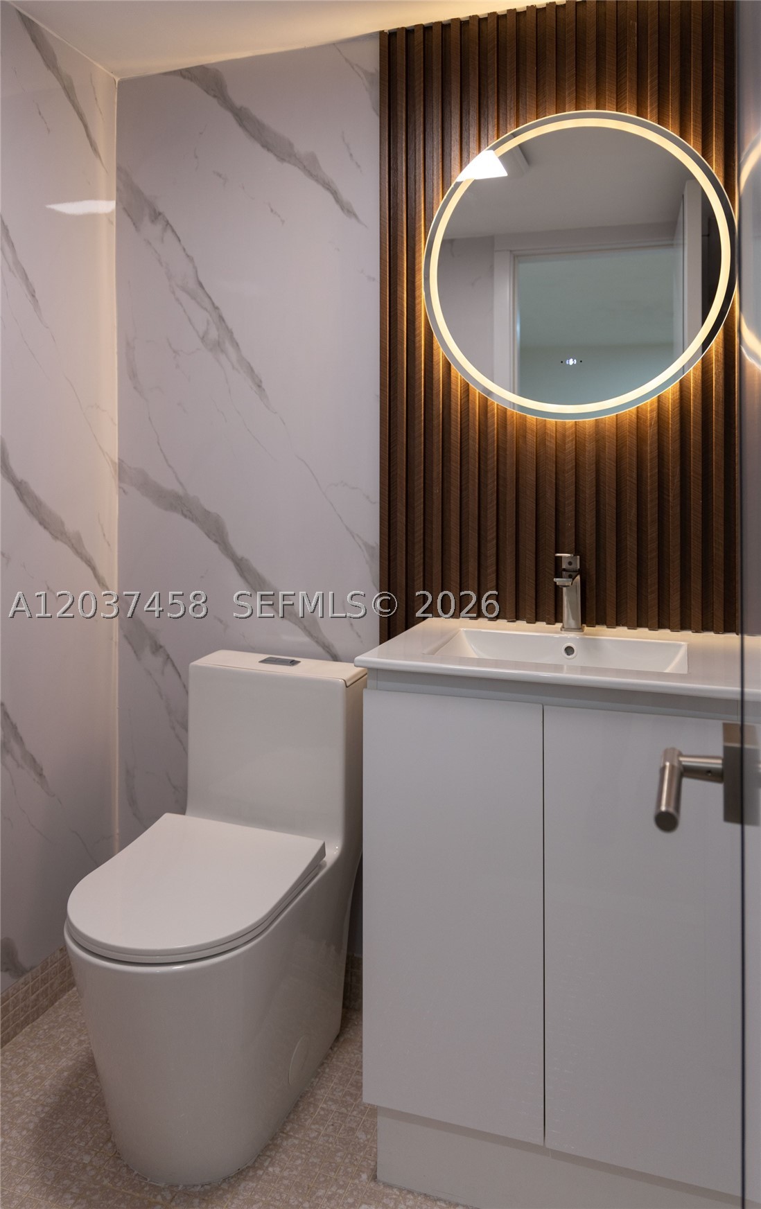 OMEGA CONDO NO 4 - Residential