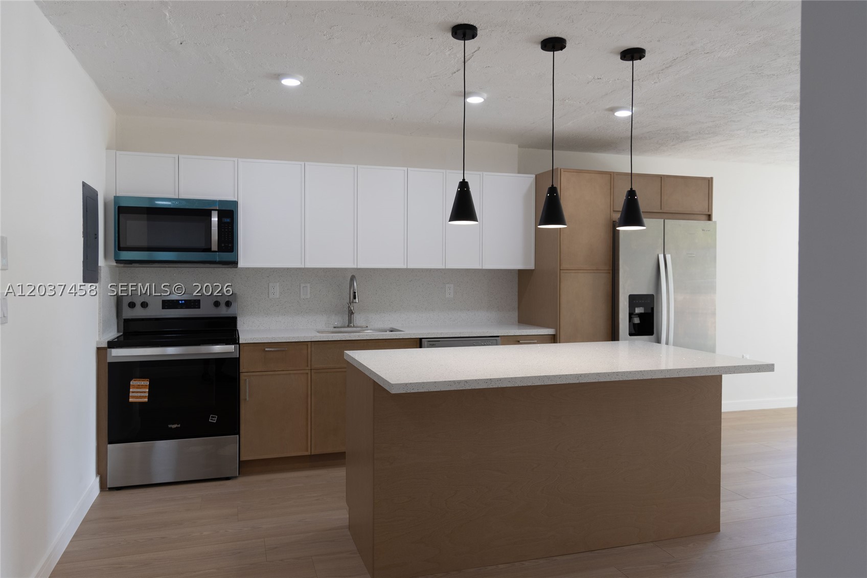 OMEGA CONDO NO 4 - Residential