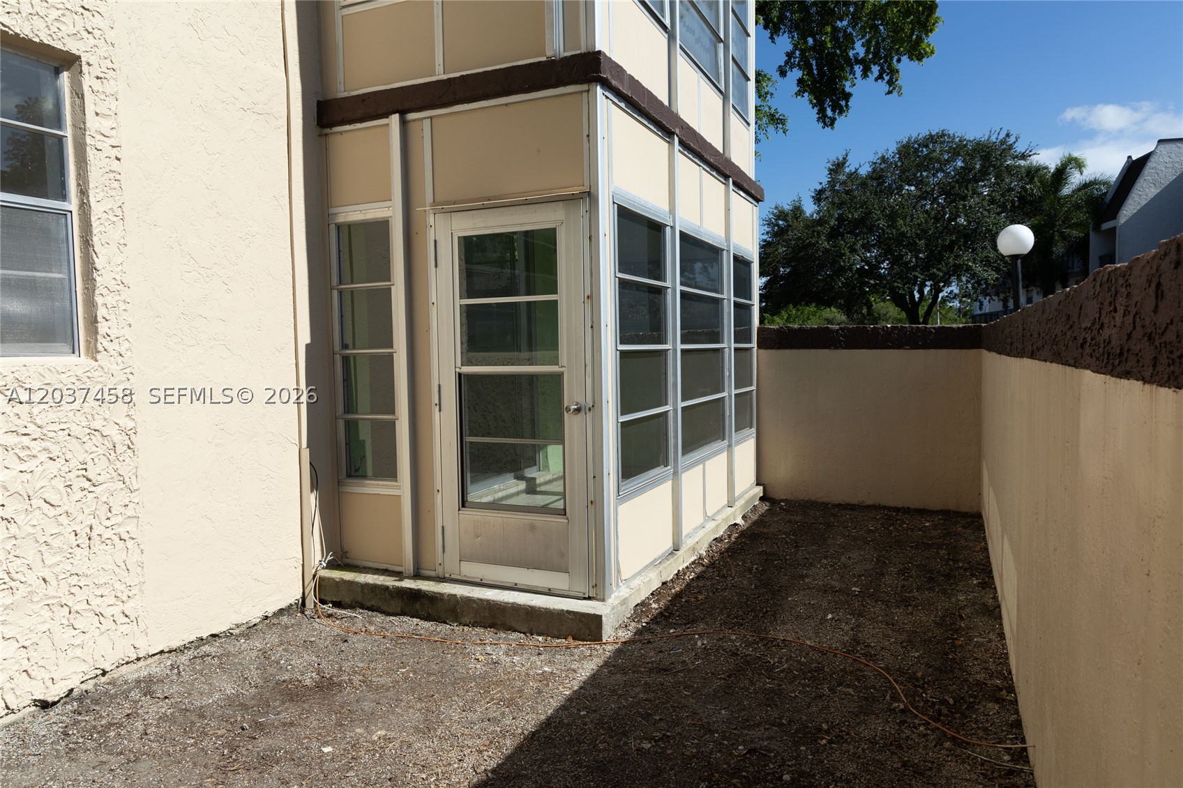 OMEGA CONDO NO 4 - Residential