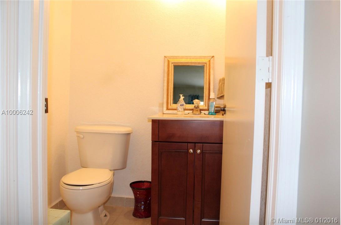 Hampton Isles Condo - Residential Lease
