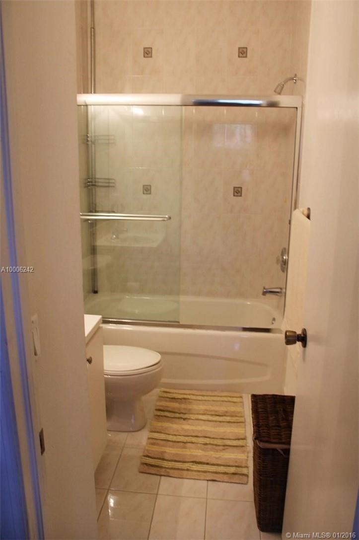 Hampton Isles Condo - Residential Lease